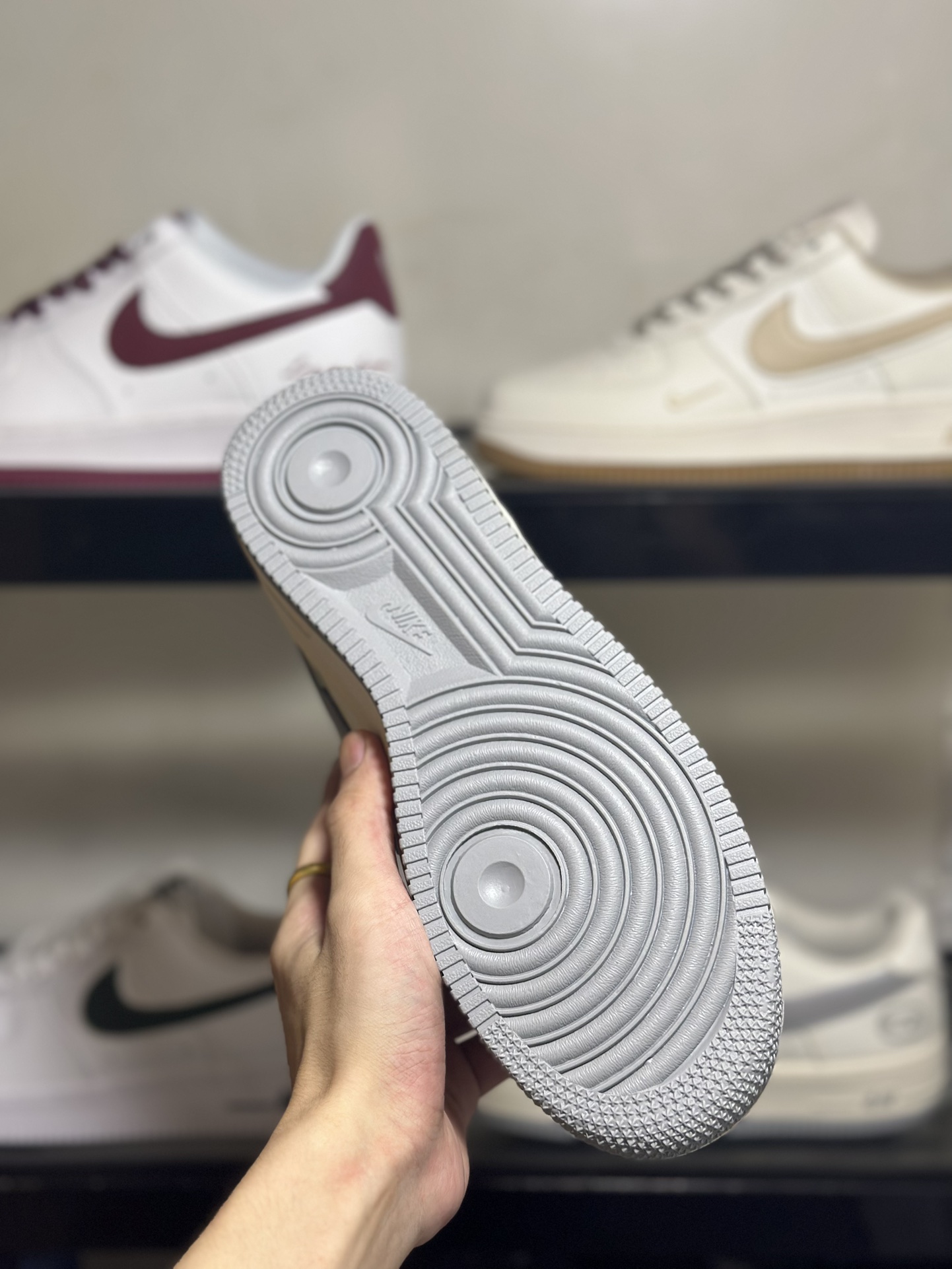 NikeAirForce1Low米白