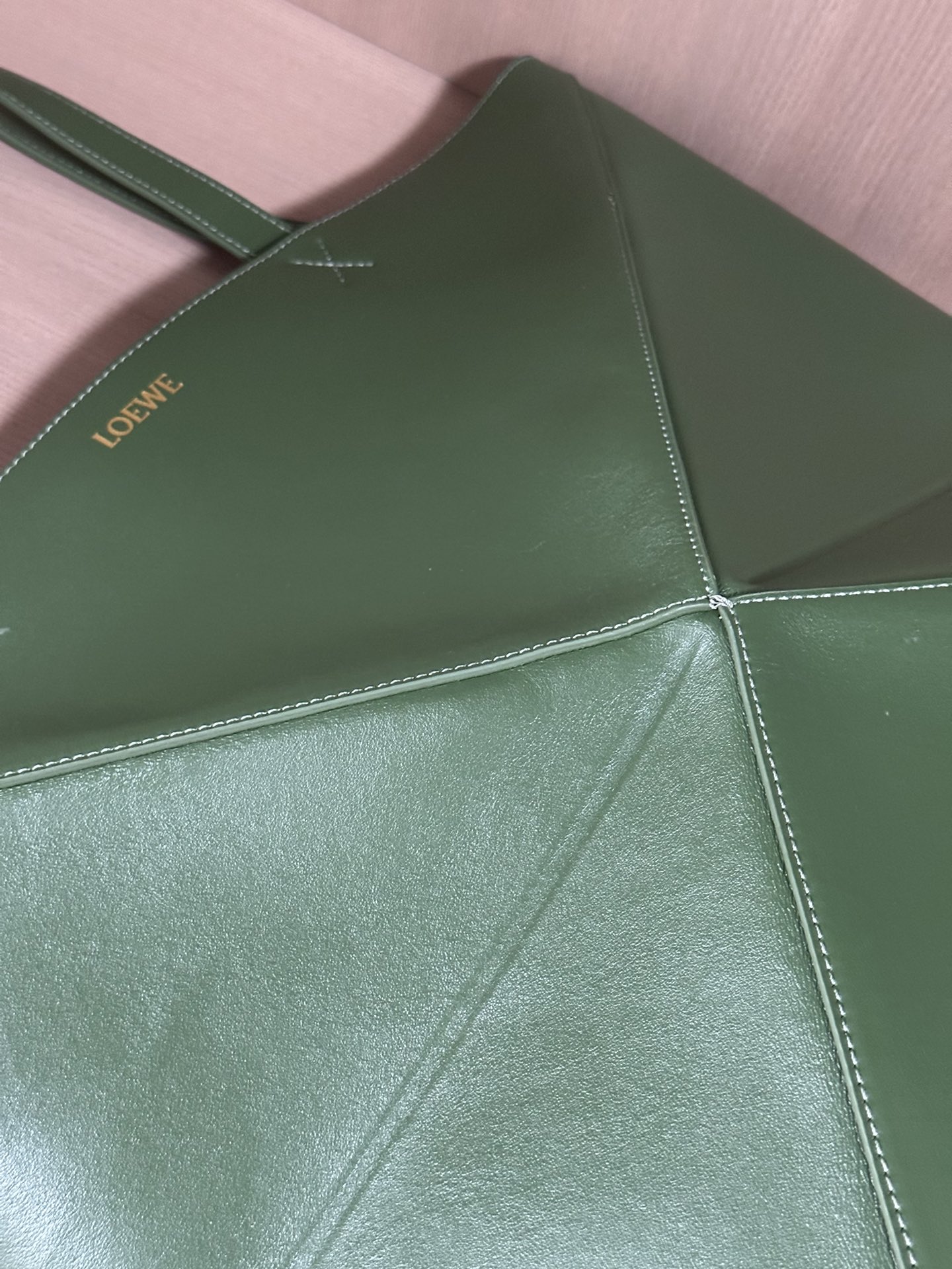 Loewe Puzzle Fold Large Tote Bag Soft Shiny Leather Green 42-41-18 cm 6 i1692605735 5661 2