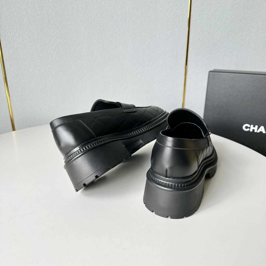 Chanel小香家23年秋冬新款厚底乐福鞋正码:35-39️订做40.41
