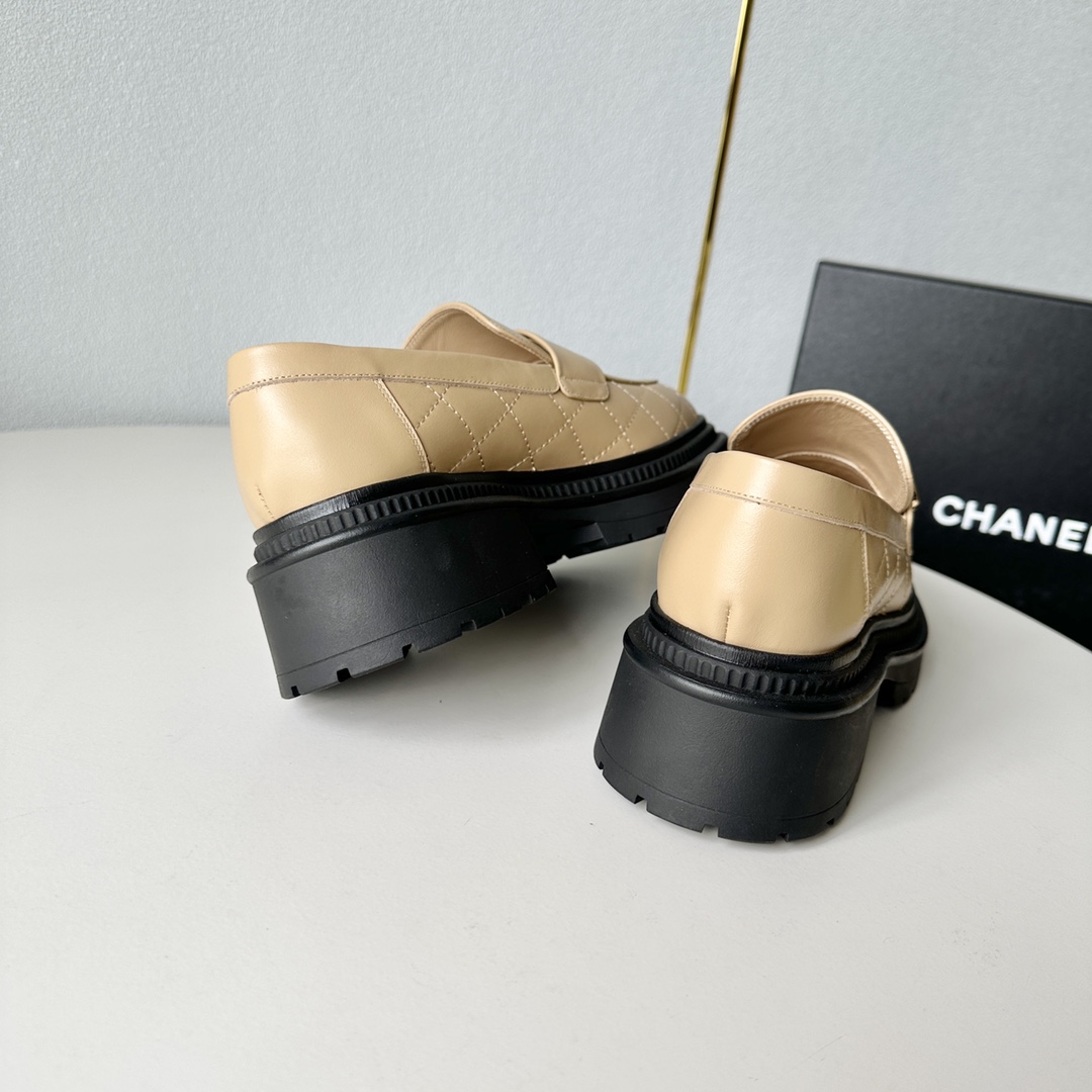 Chanel小香家23年秋冬新款厚底乐福鞋正码:35-39️订做40.41