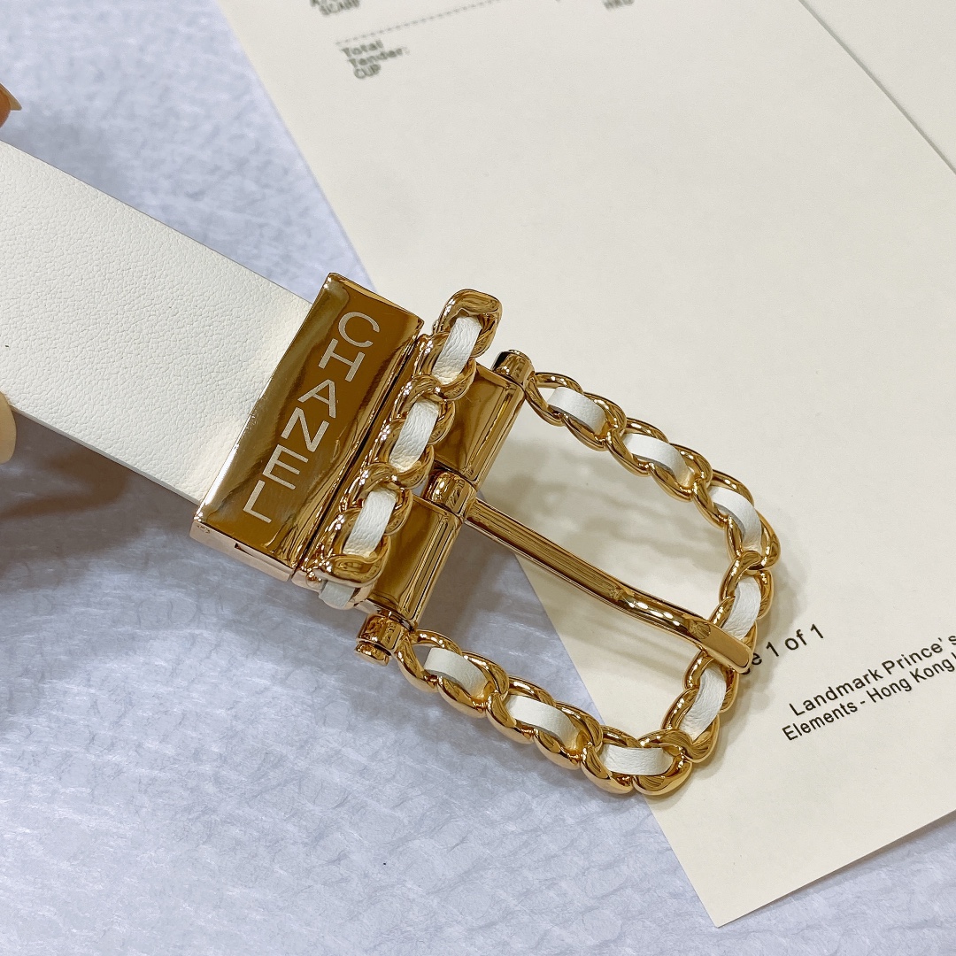 chanel23s独家首发原版小牛皮金色金属与小牛皮白与土黄旋转五金一带两用简单优雅知性的搭配3.0cm
