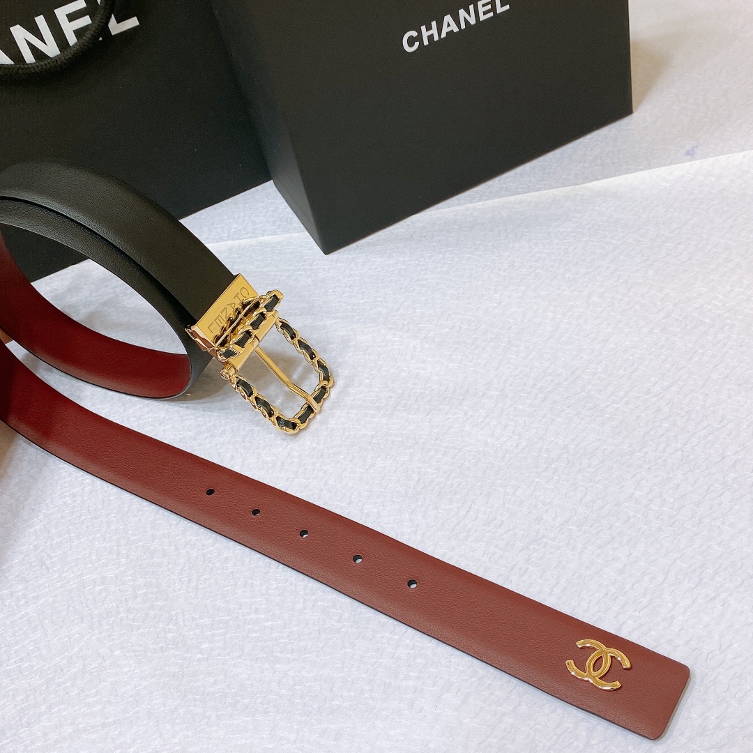 chanel23s独家首发原版小牛皮金色金属与小牛皮白与土黄旋转五金一带两用简单优雅知性的搭配3.0cm