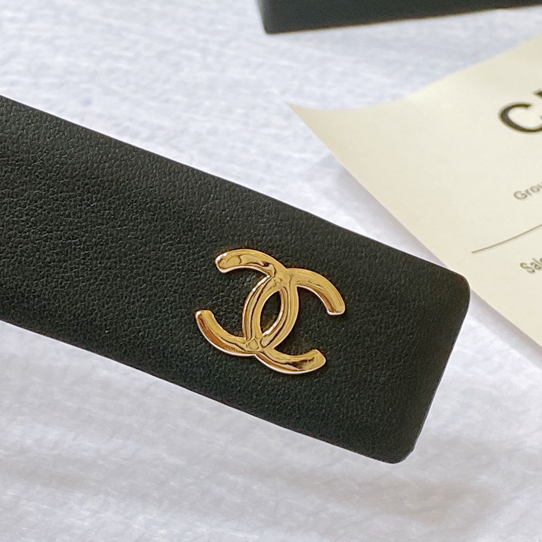 chanel23s独家首发原版小牛皮金色金属与小牛皮白与土黄旋转五金一带两用简单优雅知性的搭配3.0cm