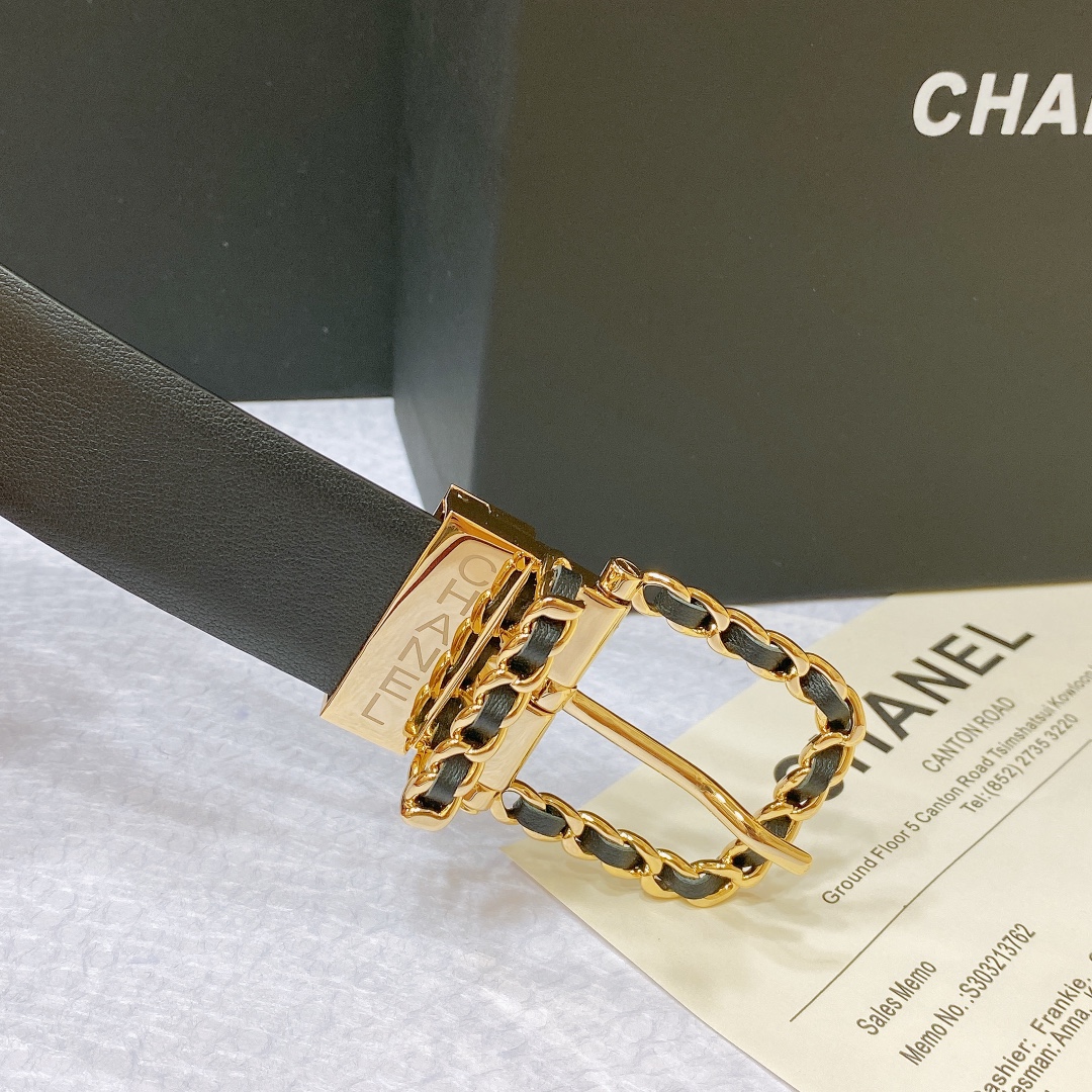 chanel23s独家首发原版小牛皮金色金属与小牛皮白与土黄旋转五金一带两用简单优雅知性的搭配3.0cm