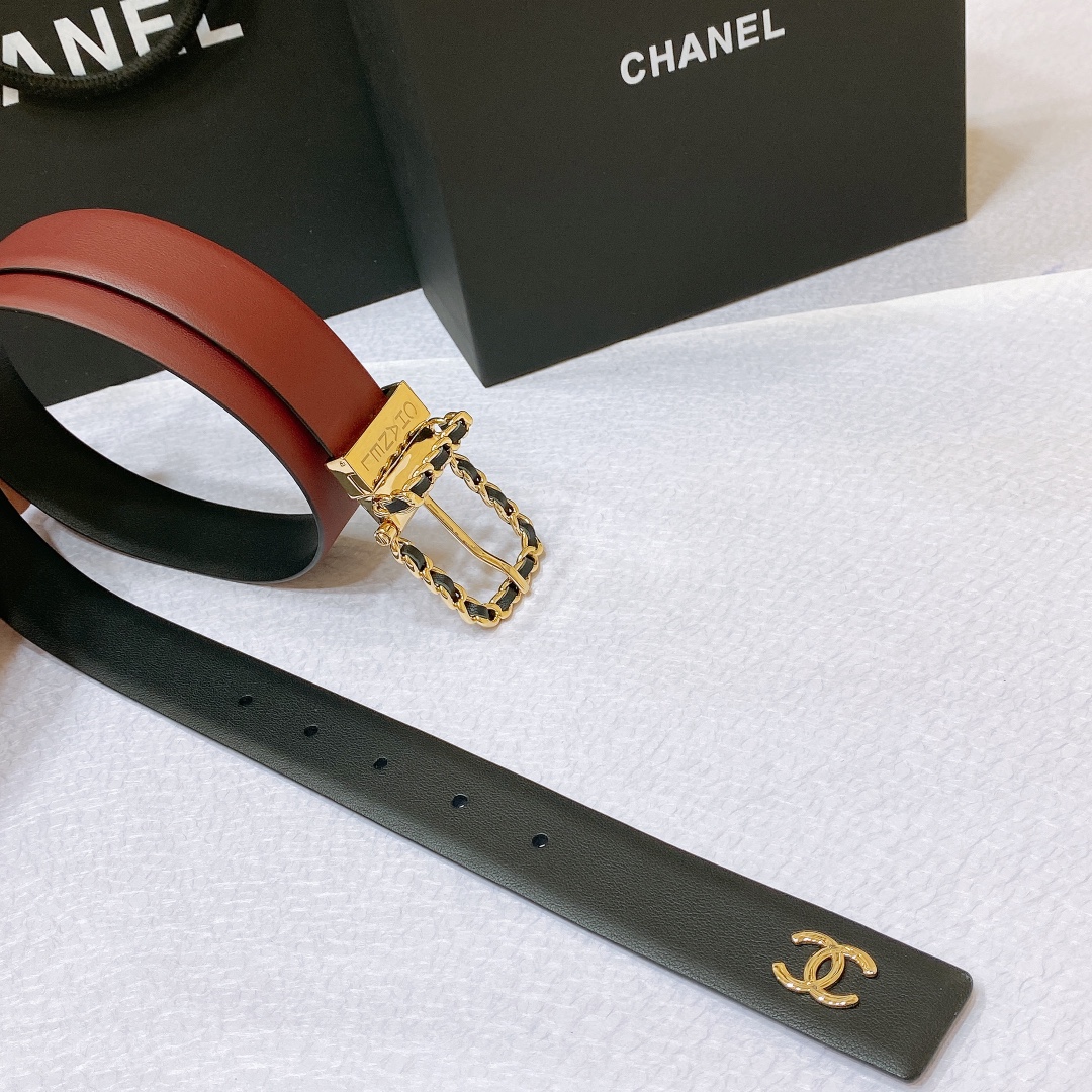 chanel23s独家首发原版小牛皮金色金属与小牛皮白与土黄旋转五金一带两用简单优雅知性的搭配3.0cm