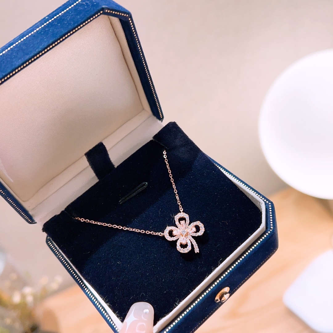 遊び心アレルギー対応シルバーネックレスゴールド 親友へのプレゼント