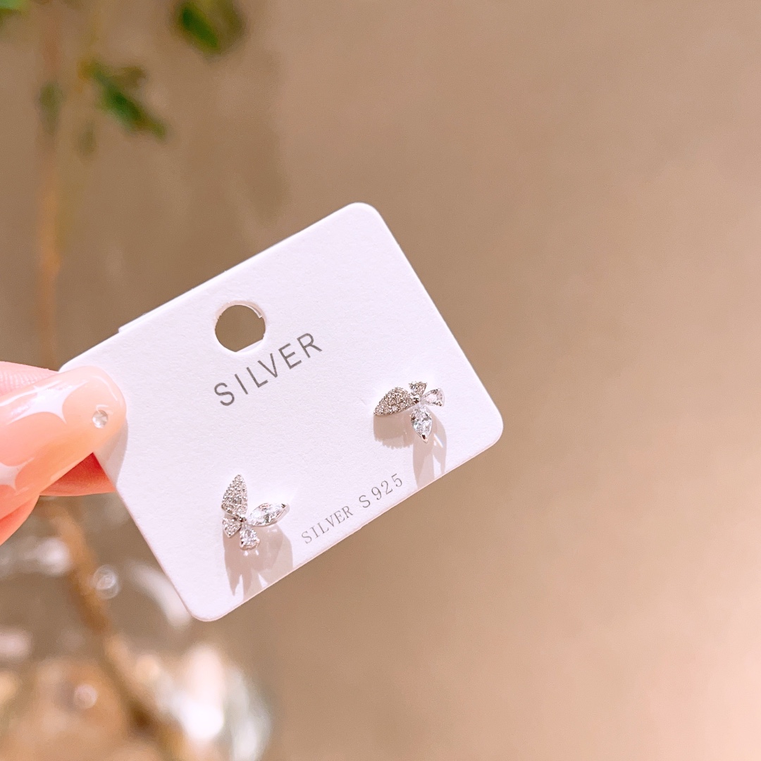 ガーリーアレルギー対応シルバーイヤリングシルバー 卒業