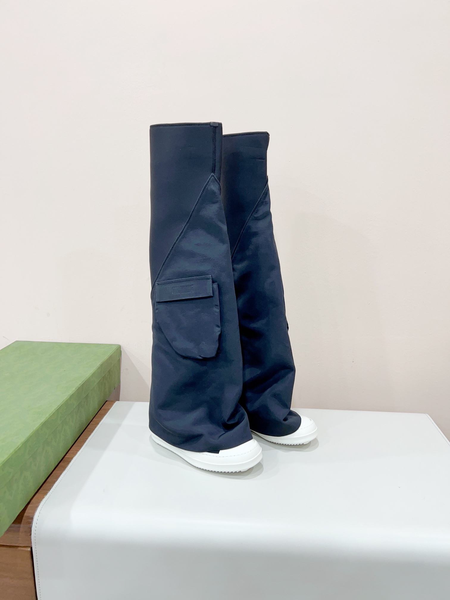 Rick Owens 2023 SS Certified: DRKSHDW Sole-Source Crotch Boots Available in Size 35-40 - 图片 4