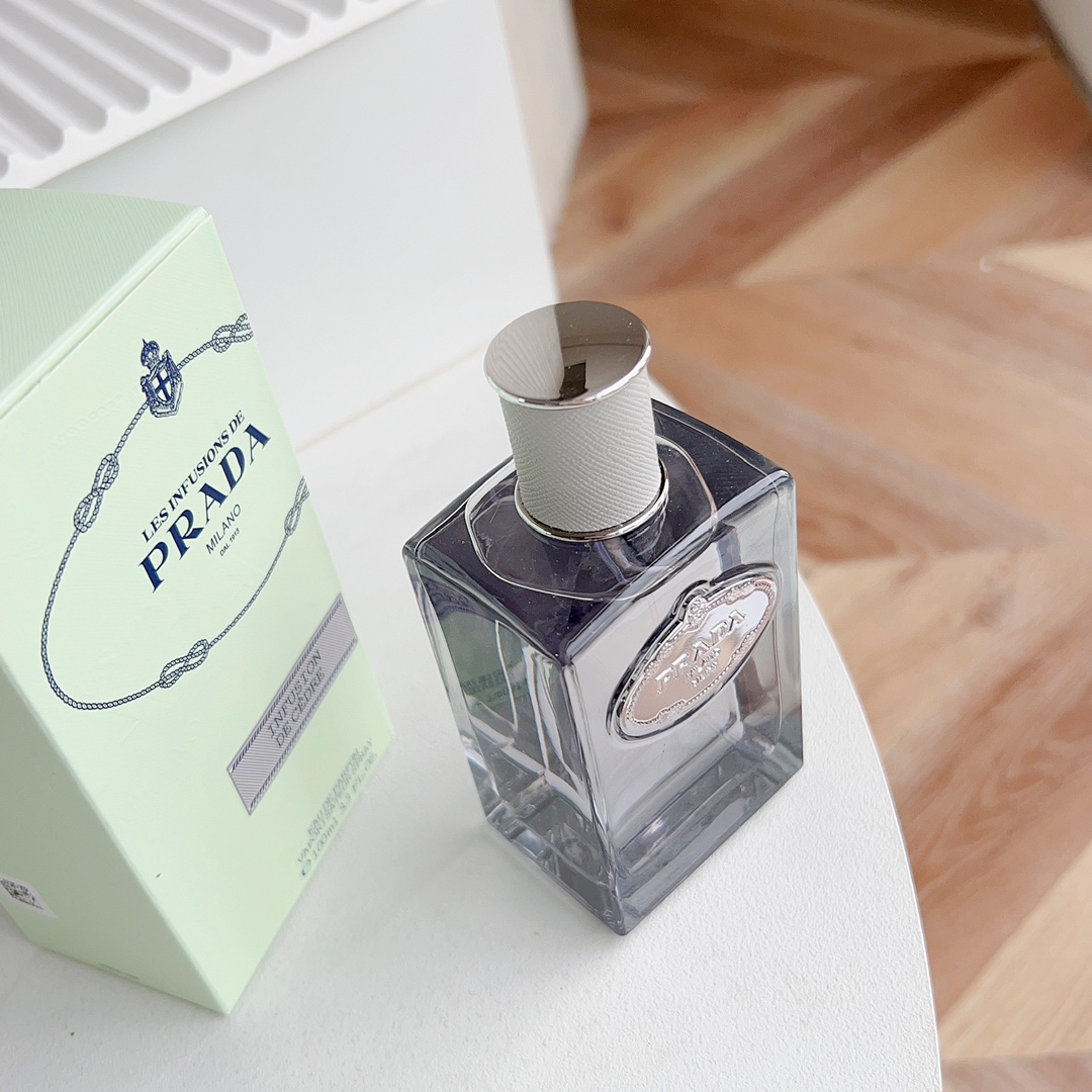 普拉达鸢尾雪松香水100ml 4