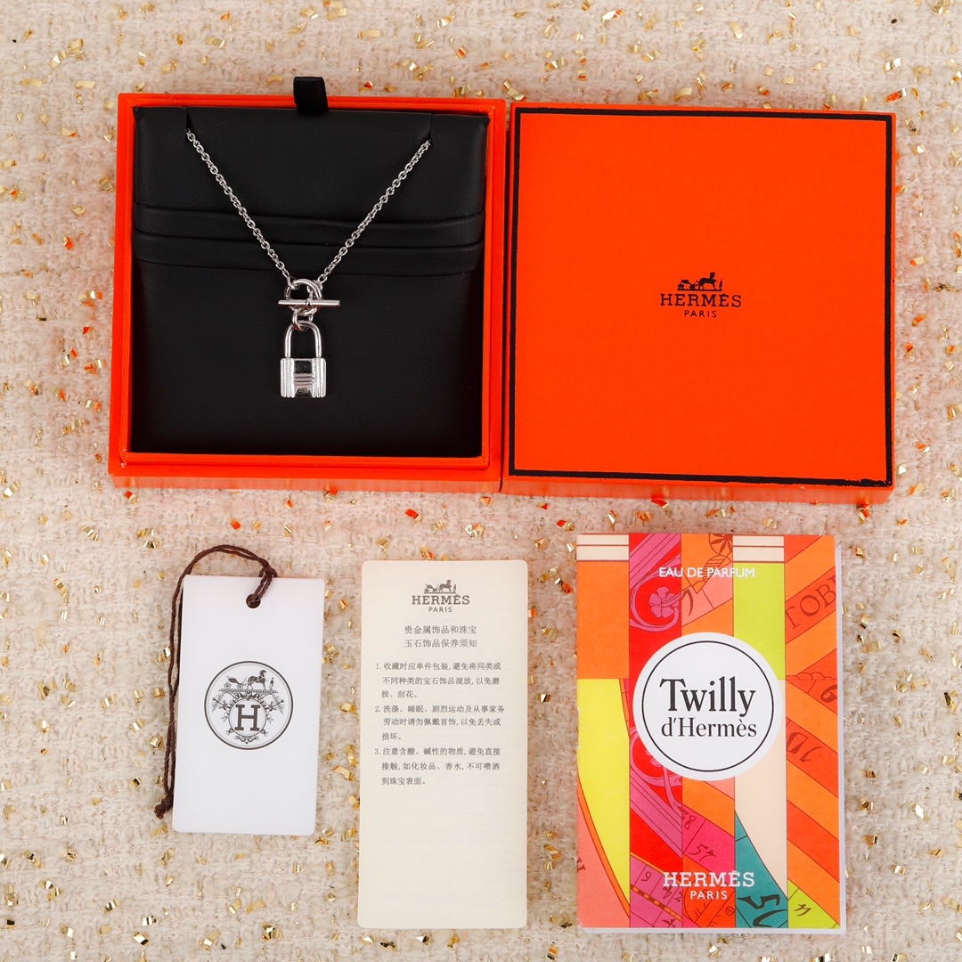 에르메스 목걸이 70386