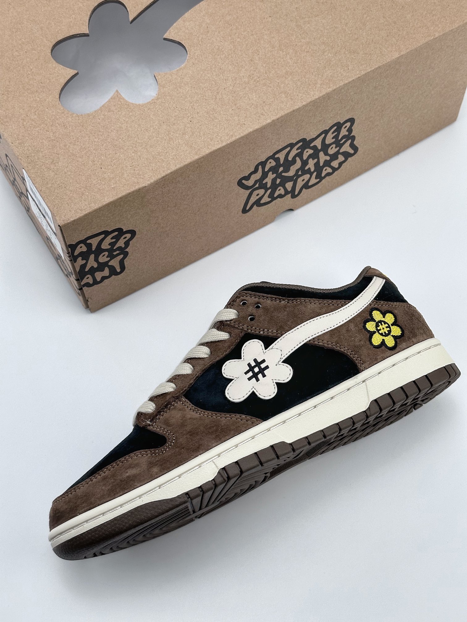 Nike SB Dunk Low 黑棕 太阳花 WTPS119 42 032