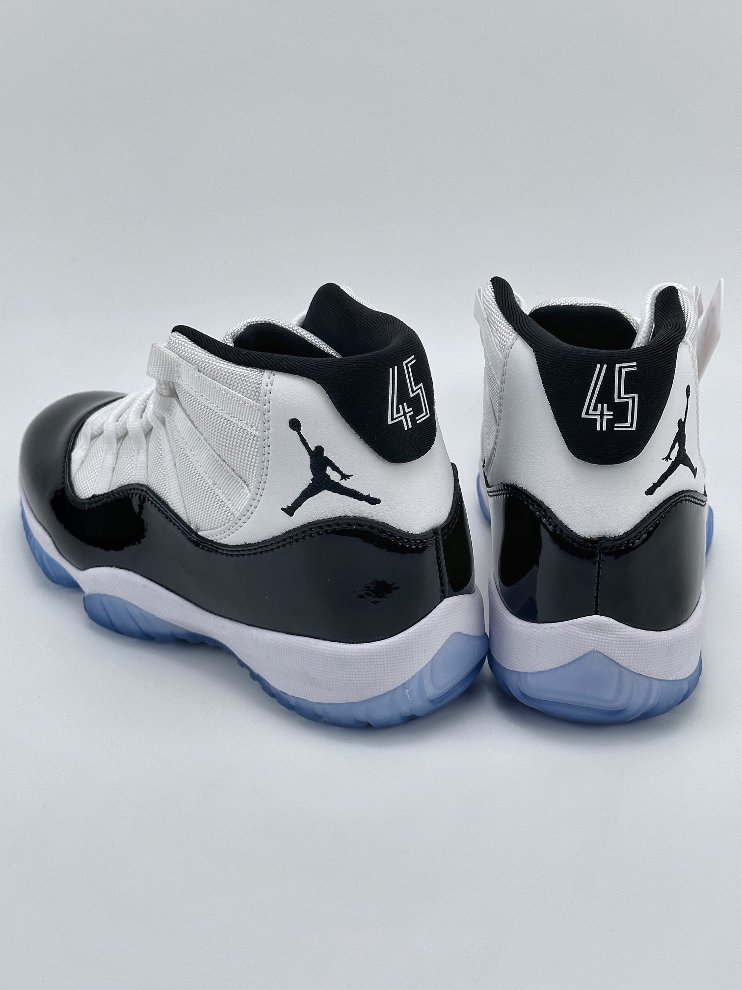 Air Jordan 11 High ”Concord” 康扣 528895-153