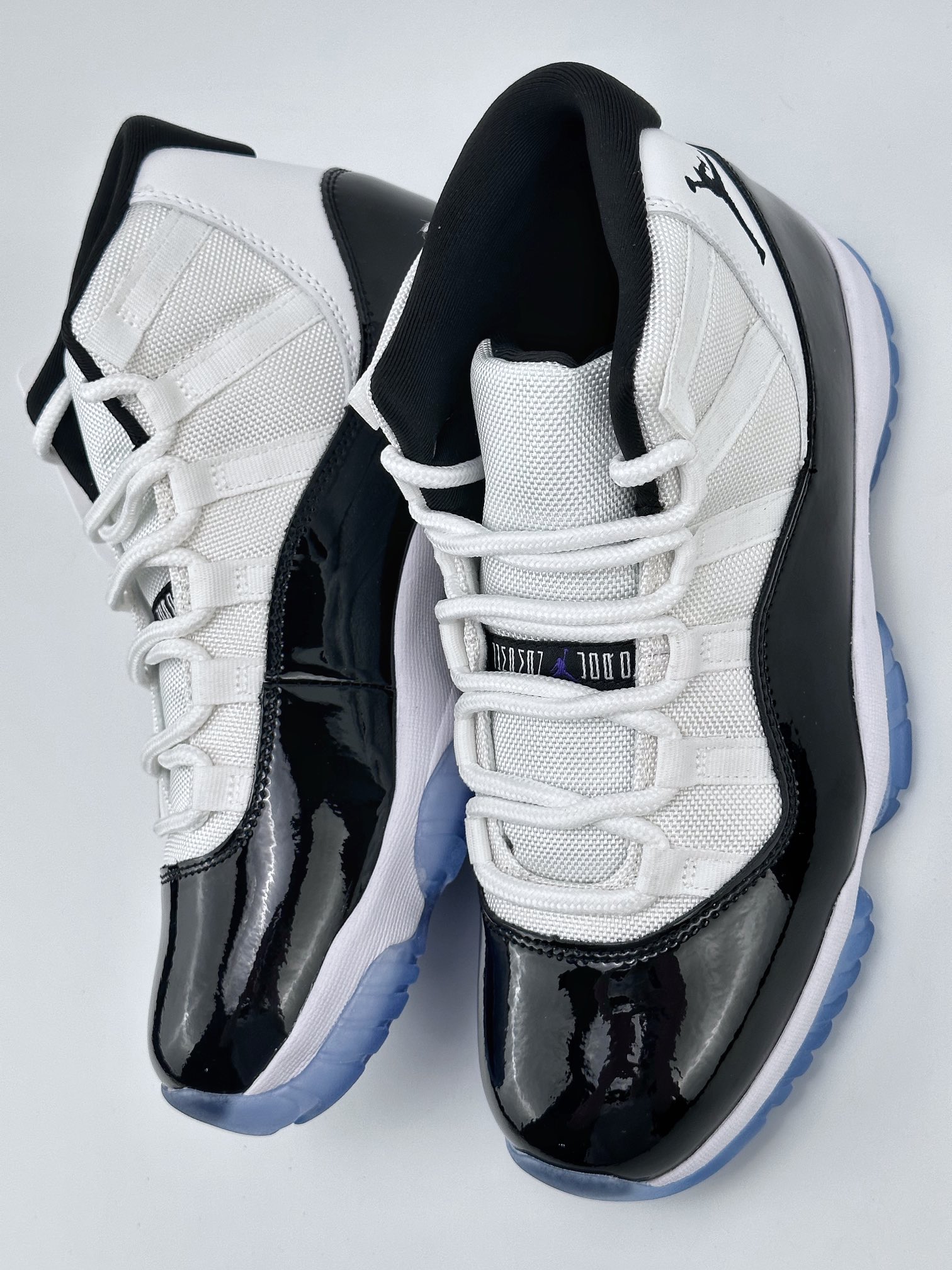 Air Jordan 11 High ”Concord” 康扣 528895-153