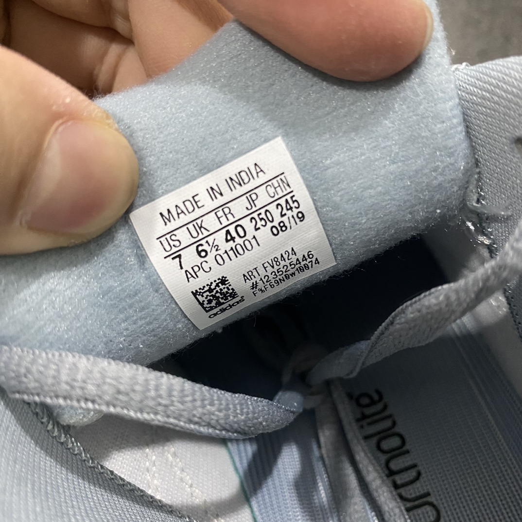 纯原版本Yeezy700v2Hosp