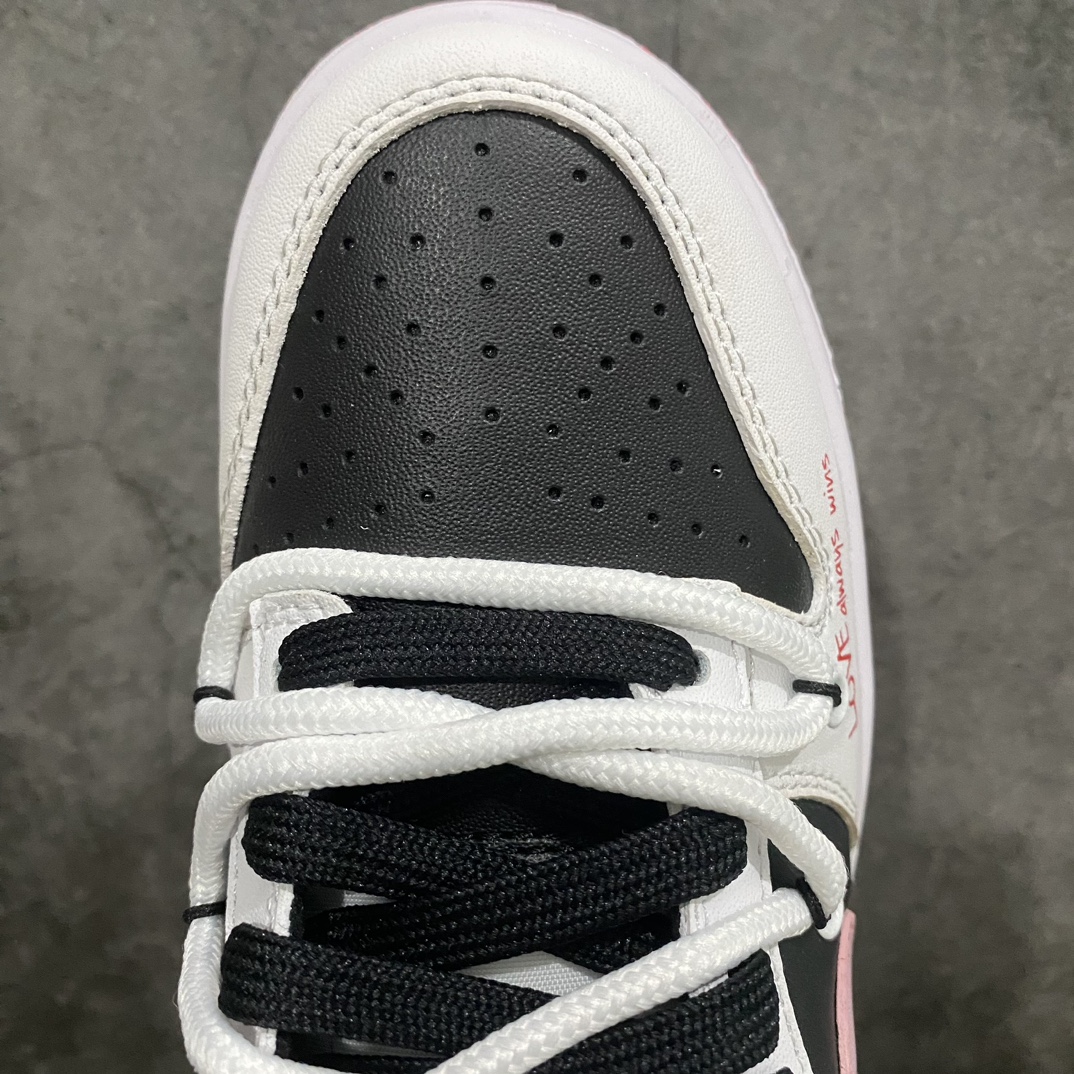 【神版】Nike SB Dunk Low”White/Black/Love”扣篮系列低帮休闲运动滑板板鞋“甜酷白黑粉红爱心绑绳”FD9762-061