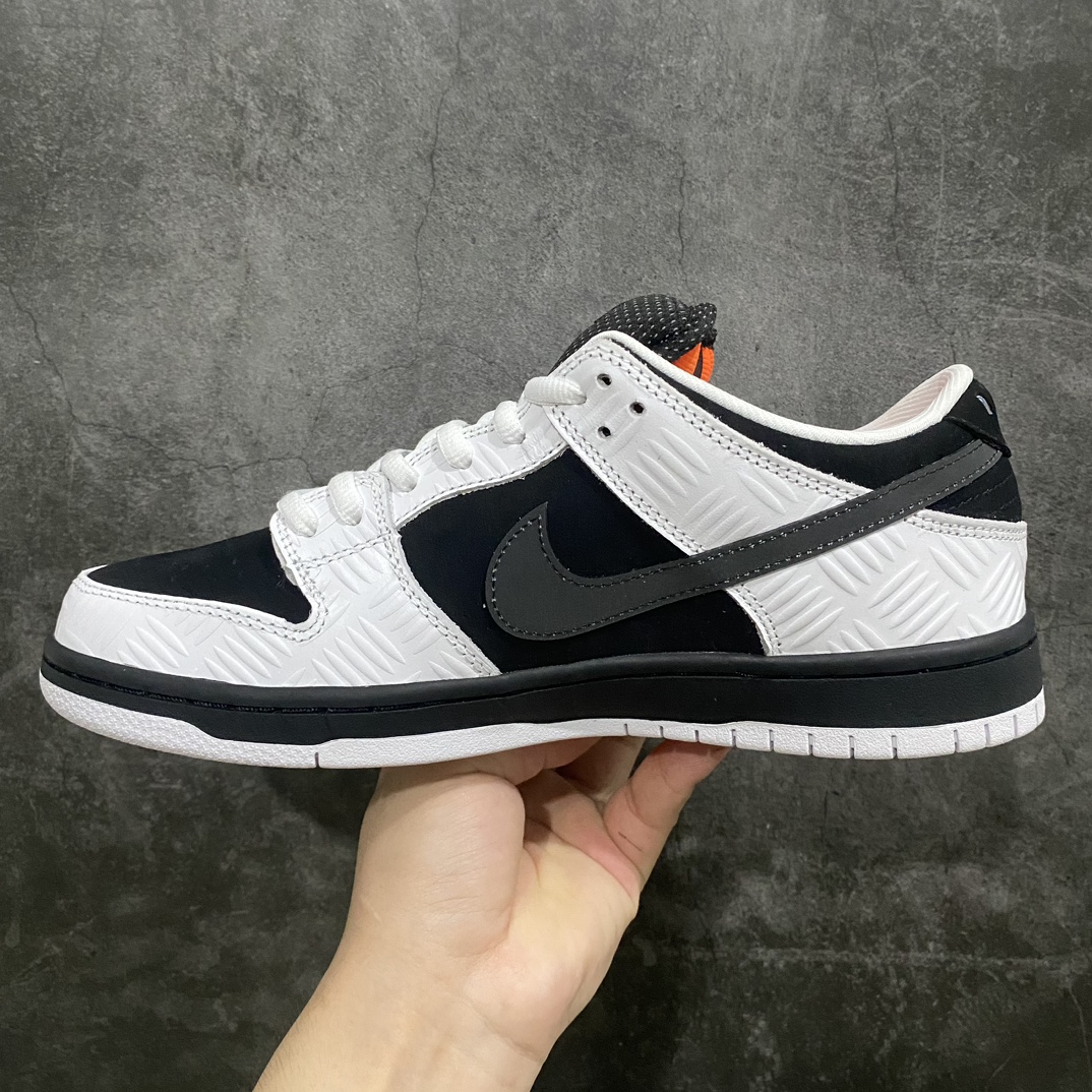 [Top version] Tightbooth x Nk SB Dunk joint model reverse panda SB low-top casual sports skateboard shoes FD2629-100