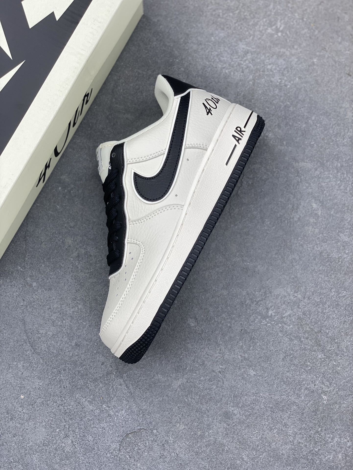 Nike Air Force 1 Low '40TH' Black/White Casual Sneakers 7 i1692657434 272 5