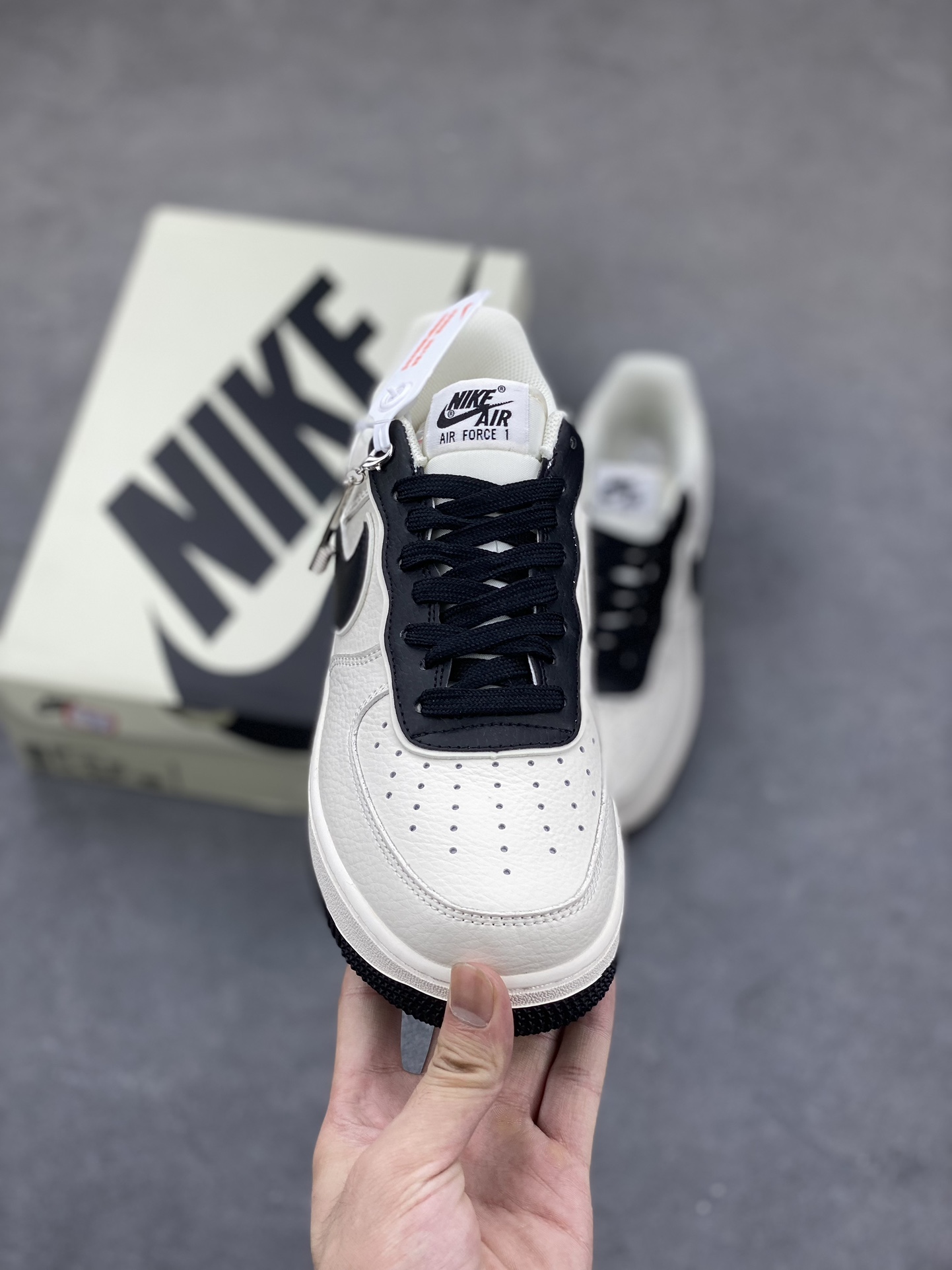Nike Air Force 1 Low '40TH' Black/White Casual Sneakers 3 i1692657434 6082 1