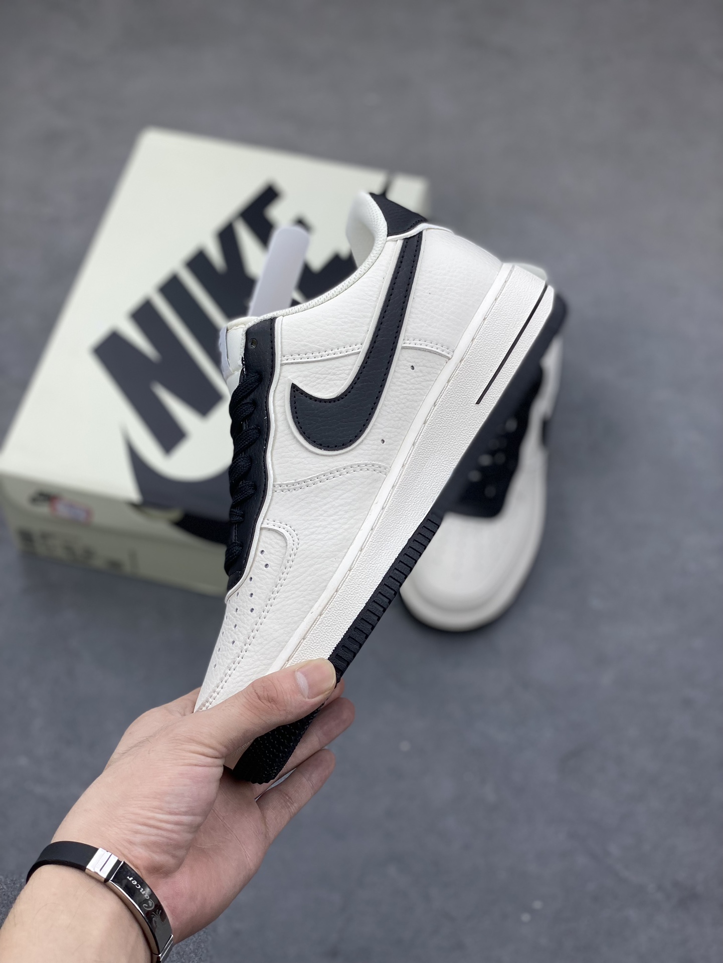 Nike Air Force 1 Low '40TH' Black/White Casual Sneakers 4 i1692657434 6663 2