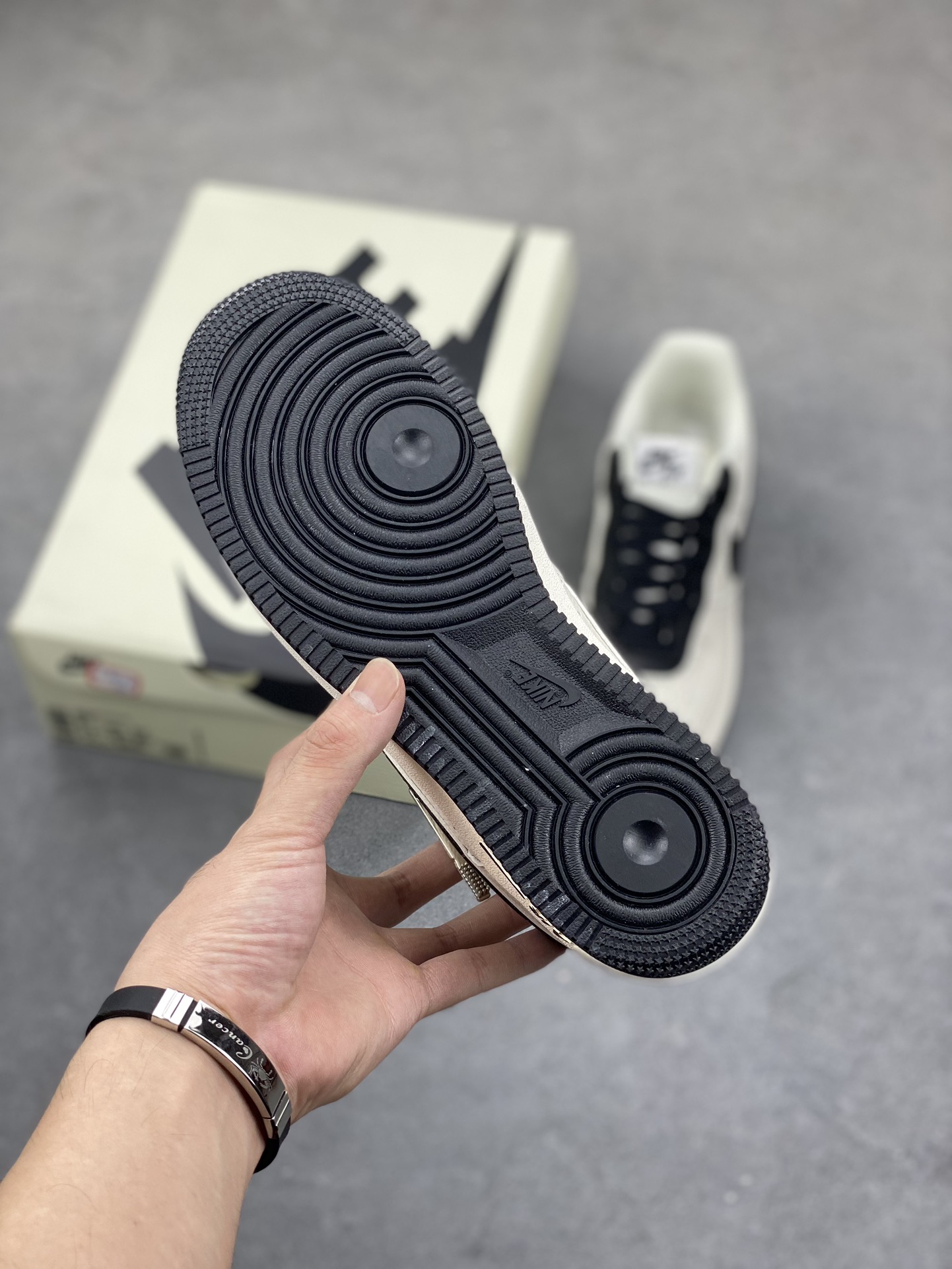 Nike Air Force 1 Low '40TH' Black/White Casual Sneakers 6 i1692657434 9685 4