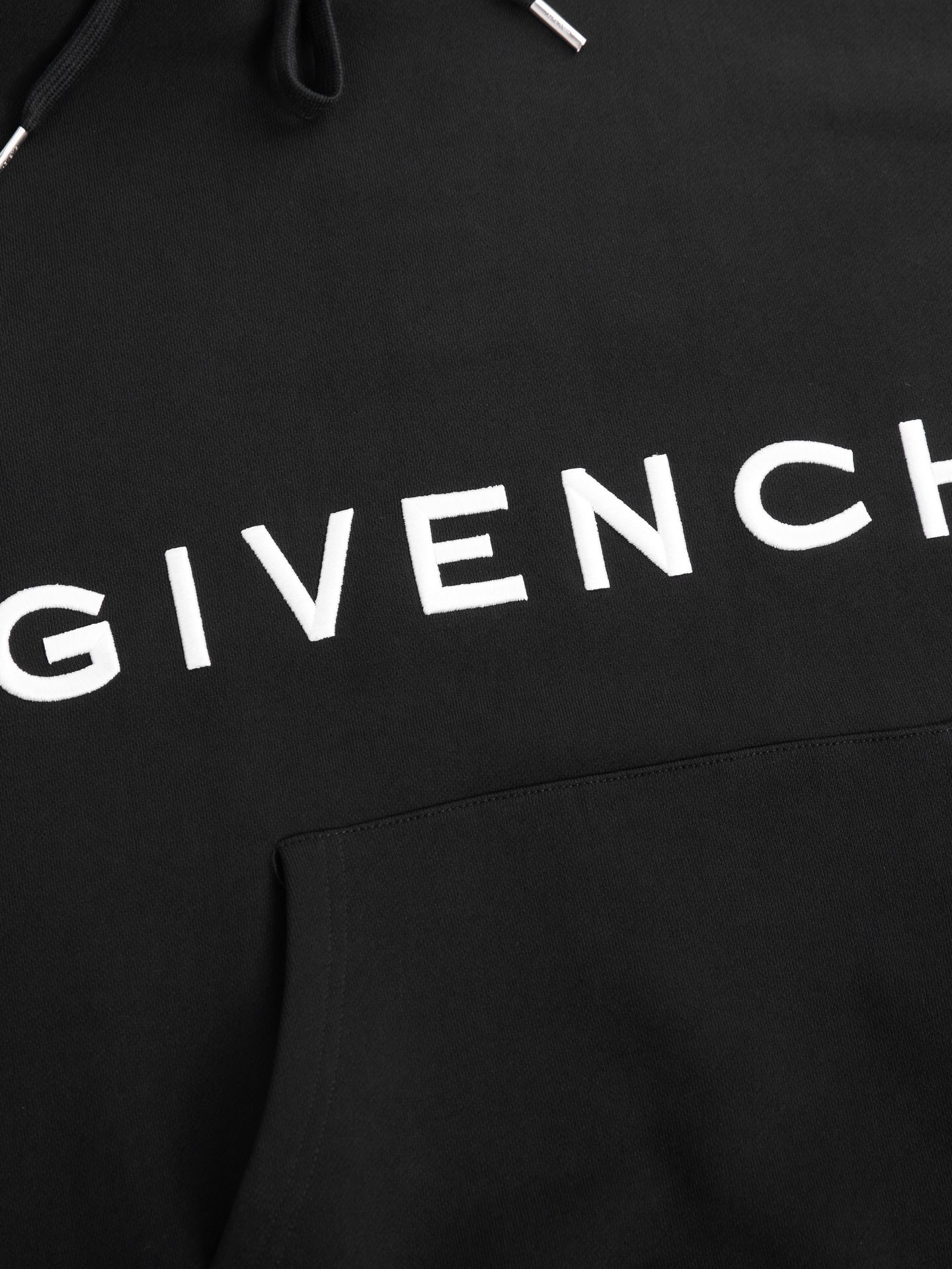 Givenchy’s High-Density Embroidery T-Shirt Collection in Black, Sizes XS-L - 图片 5