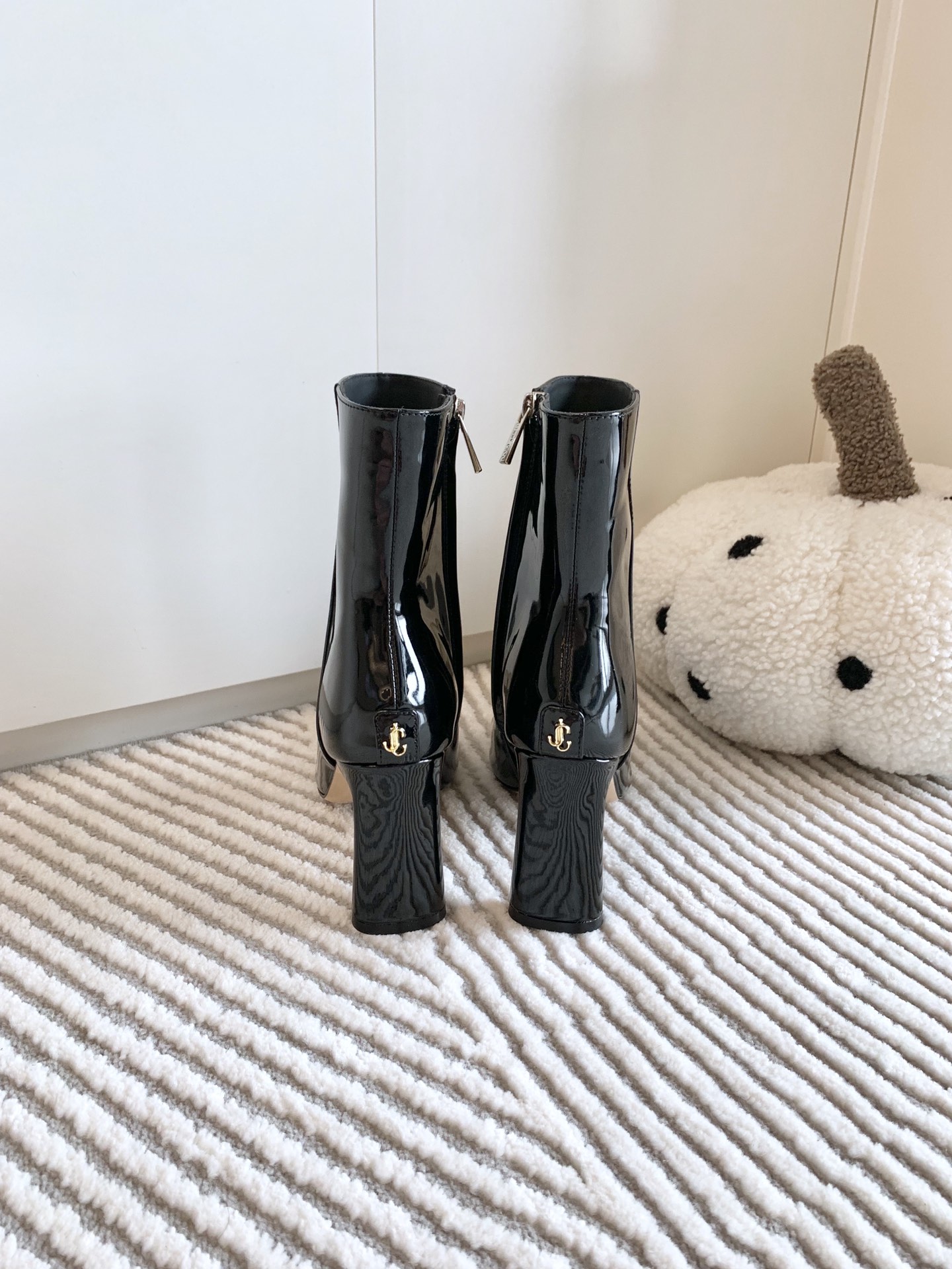Jimmy Choo Classic Crude Boot Series: High-Quality, Limited Edition, Italy-Made. - 图片 7