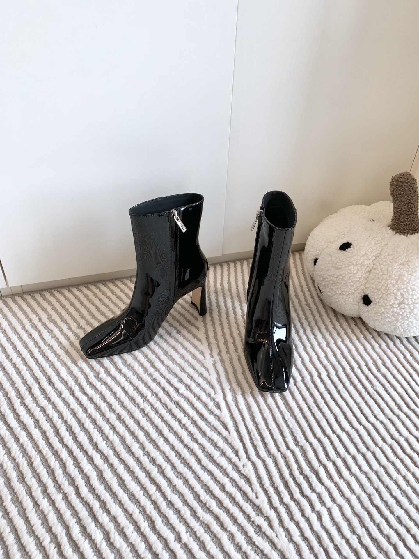 Jimmy Choo Classic Crude Boot Series: High-Quality, Limited Edition, Italy-Made. - 图片 4