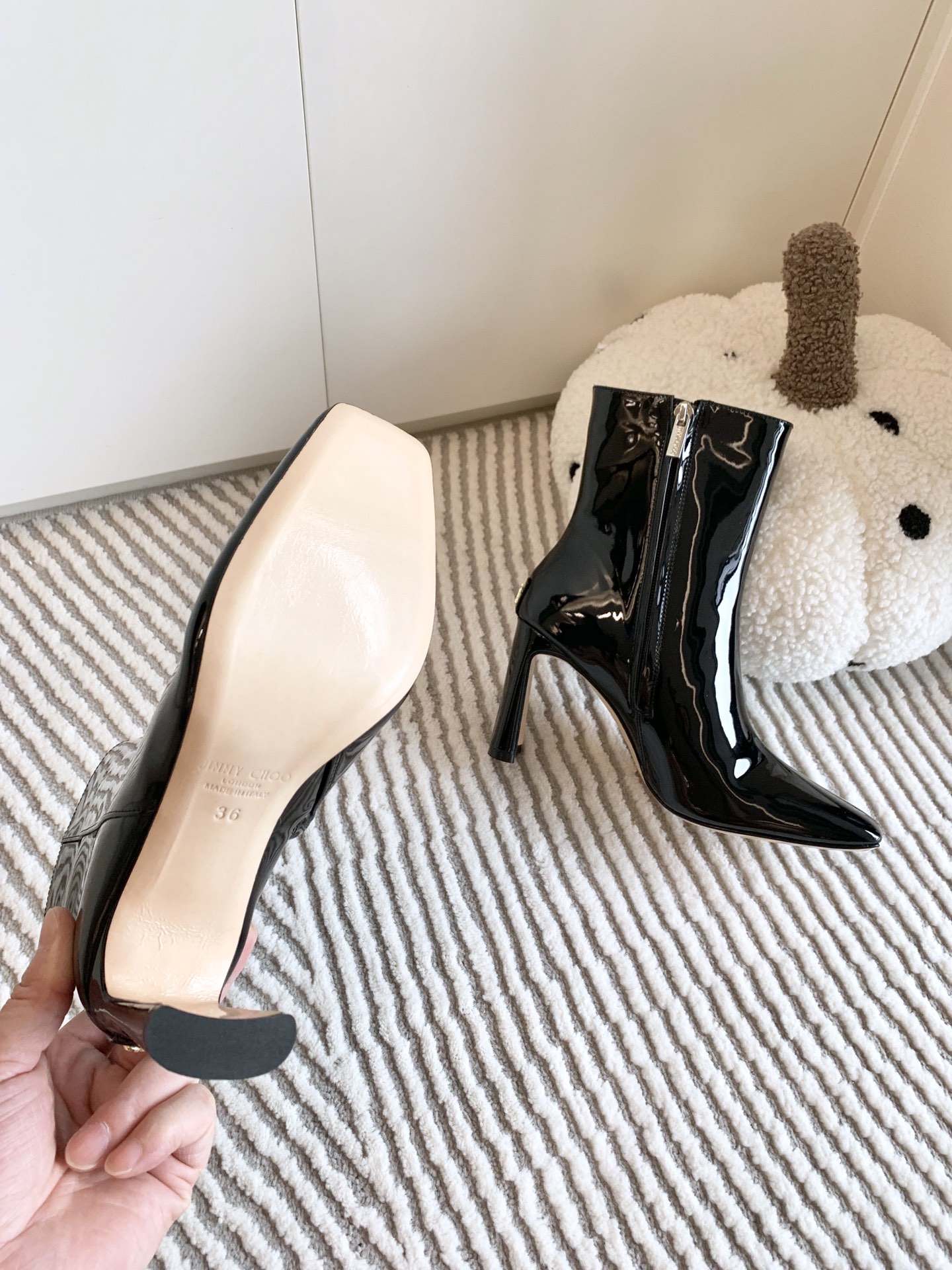 Jimmy Choo Classic Crude Boot Series: High-Quality, Limited Edition, Italy-Made. - 图片 9