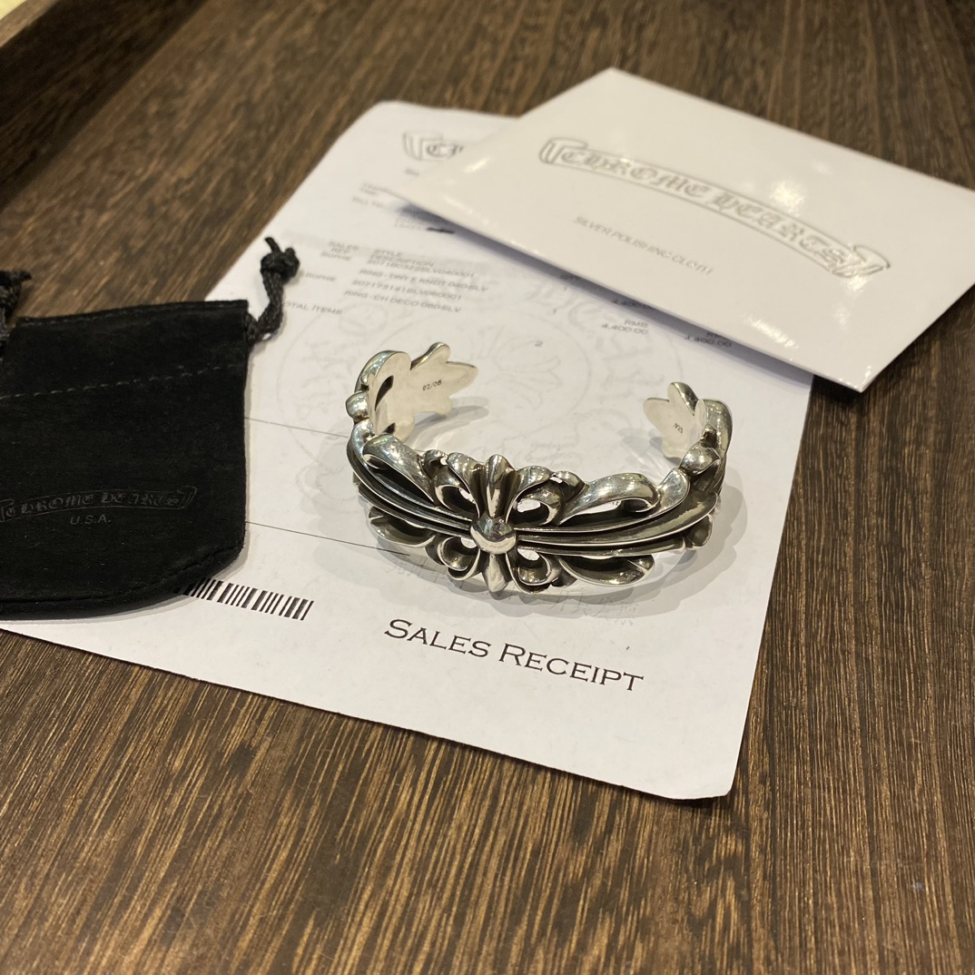 Bracelets & Bangles