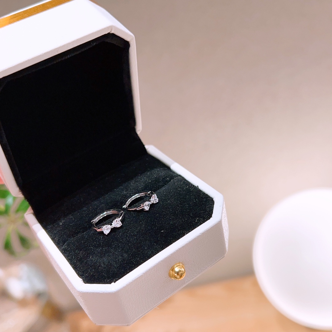 フレンチアレルギー対応シルバーイヤーカフシルバー 誕生日