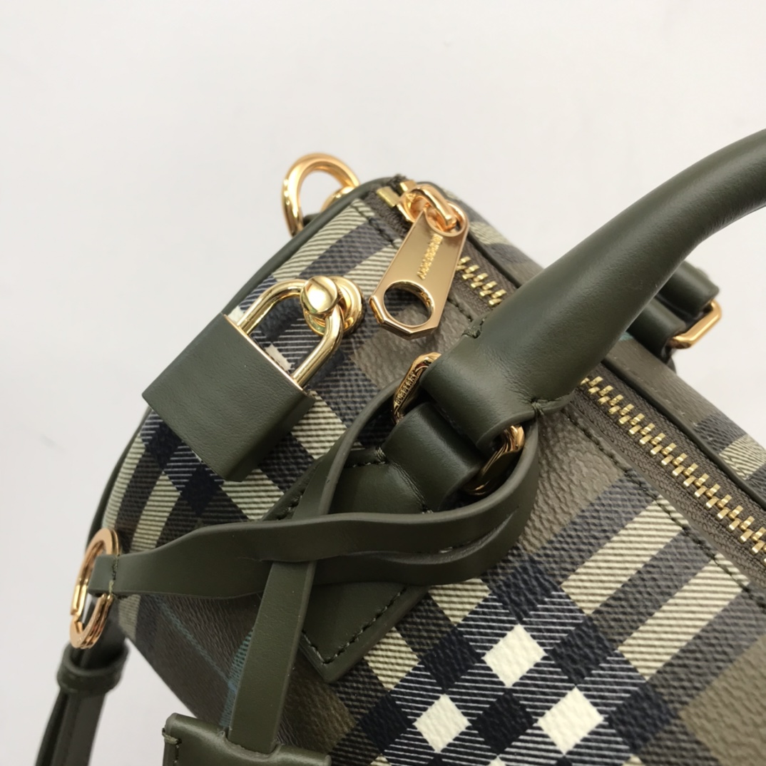 Louis Vuitton Haute Couture Haute Couture Ready-to-Wear Clothing Dress 5