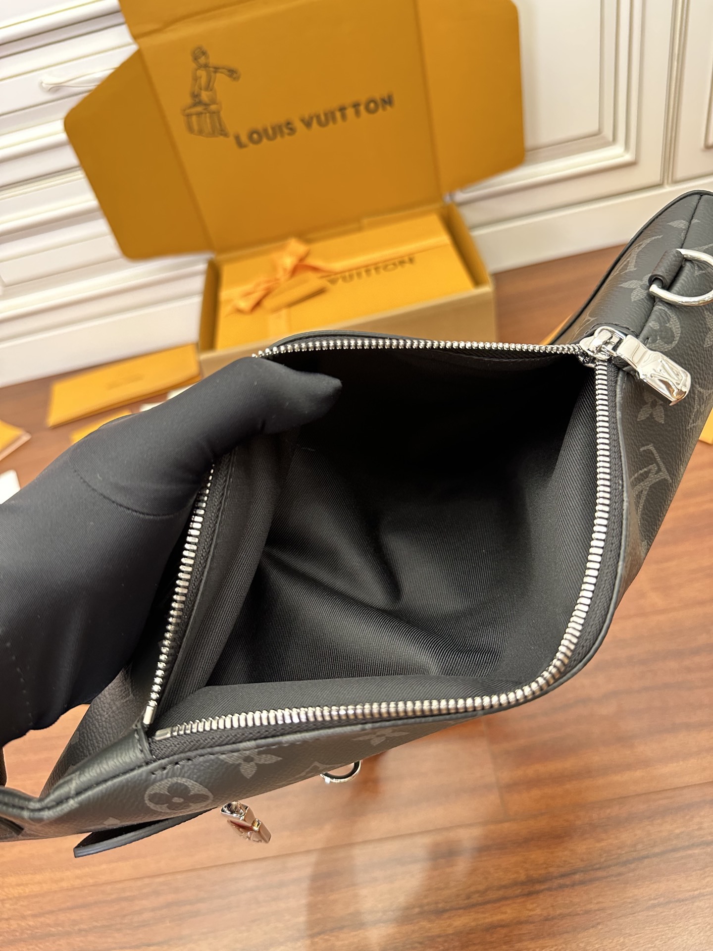 独家首发型号特正版M30936品质全面再次升级专柜同步电子芯片内码新礼盒礼品袋保护纸铜版电子标签合格证皮