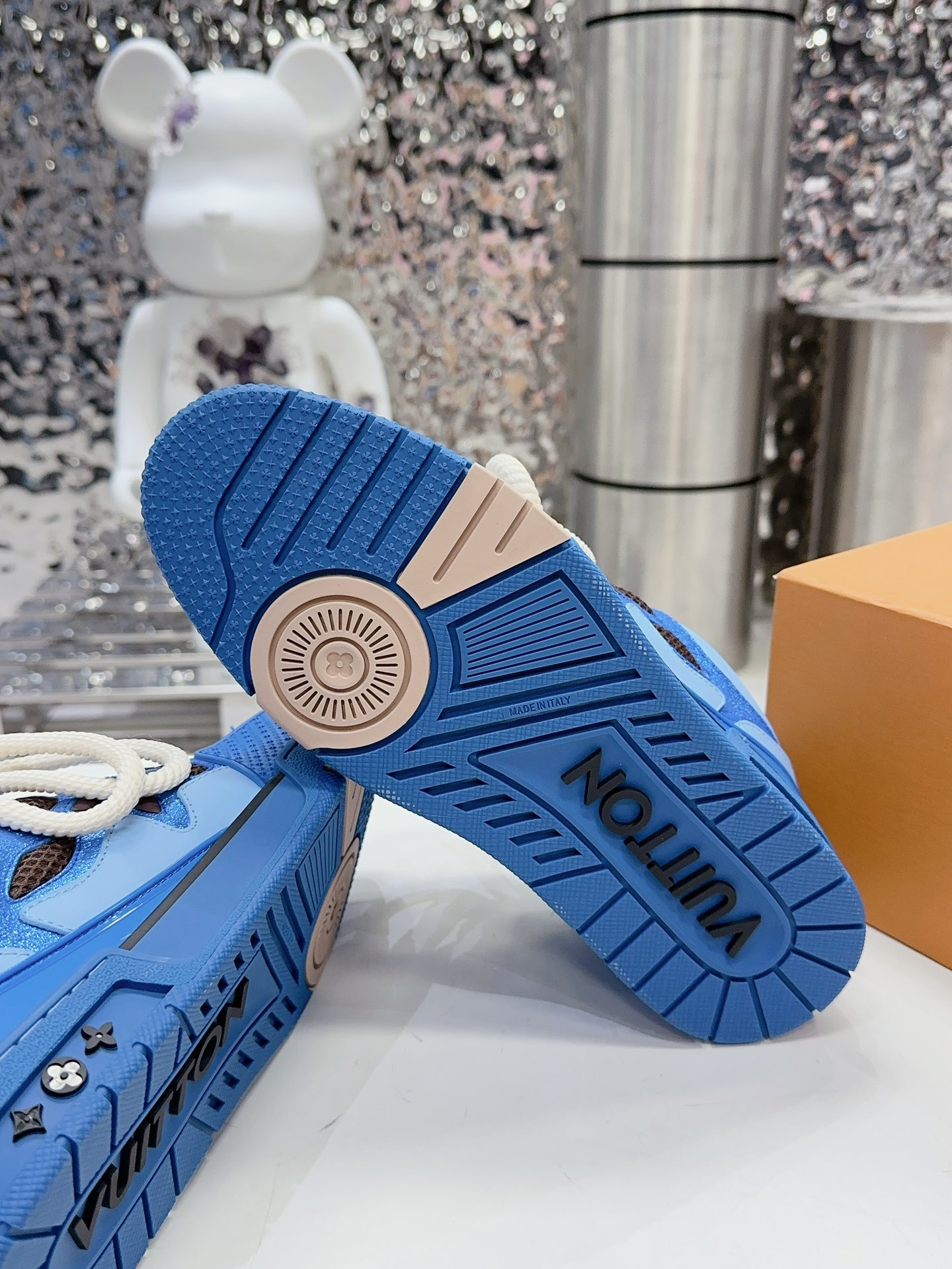 ： 𝙇𝙑 𝟐𝟎𝟐𝟑/𝐒𝐒 𝐧 𝐞𝐰 Louis Vuitton Walking Skateboarding Shoes Explosion, El LOUIS VUITTON T