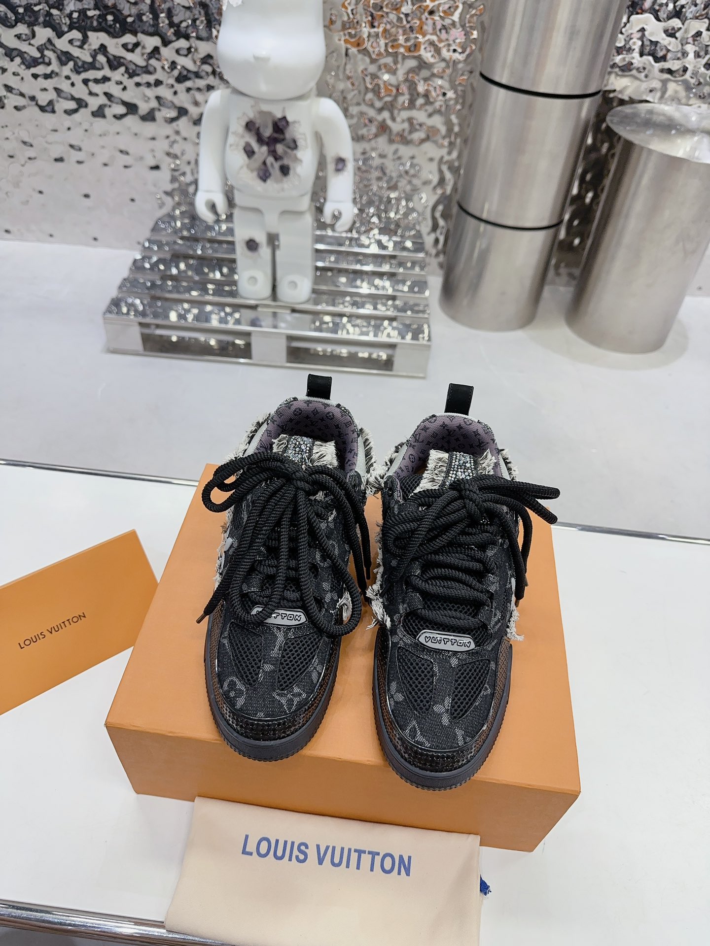：【】 𝙇𝙑 𝟐𝟎𝟐𝟑/𝐒𝐒 𝐧𝐞𝐰 Louis Vuitton Walking Skateboarding Shoes Popping up, las LOUIS VUITTO