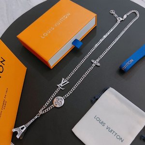 Louis Vuitton Jewelry Necklaces & Pendants Luxury Cheap Unisex Vintage Chains