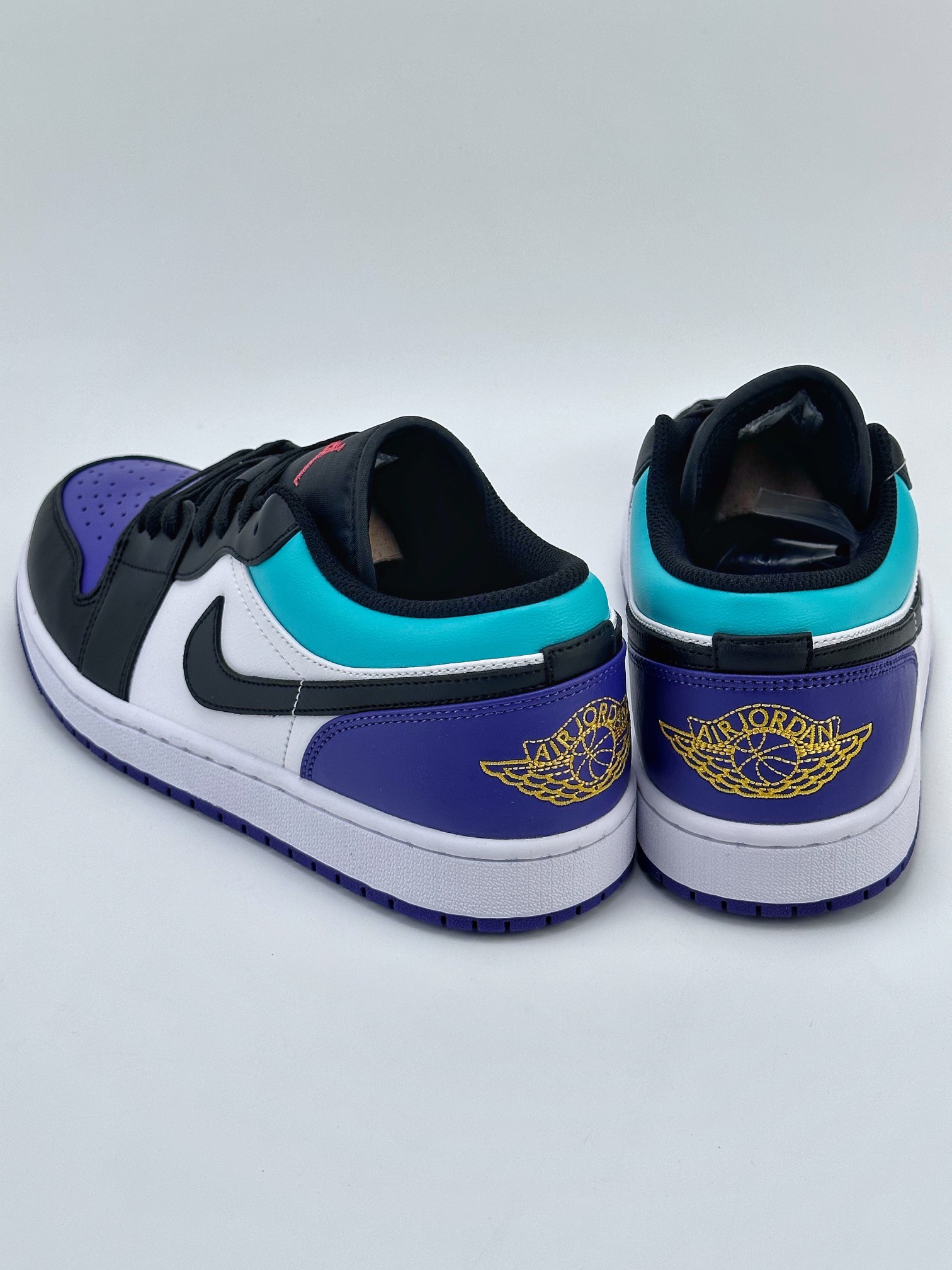 Air Jordan 1 Low White Black Purple 553558-154