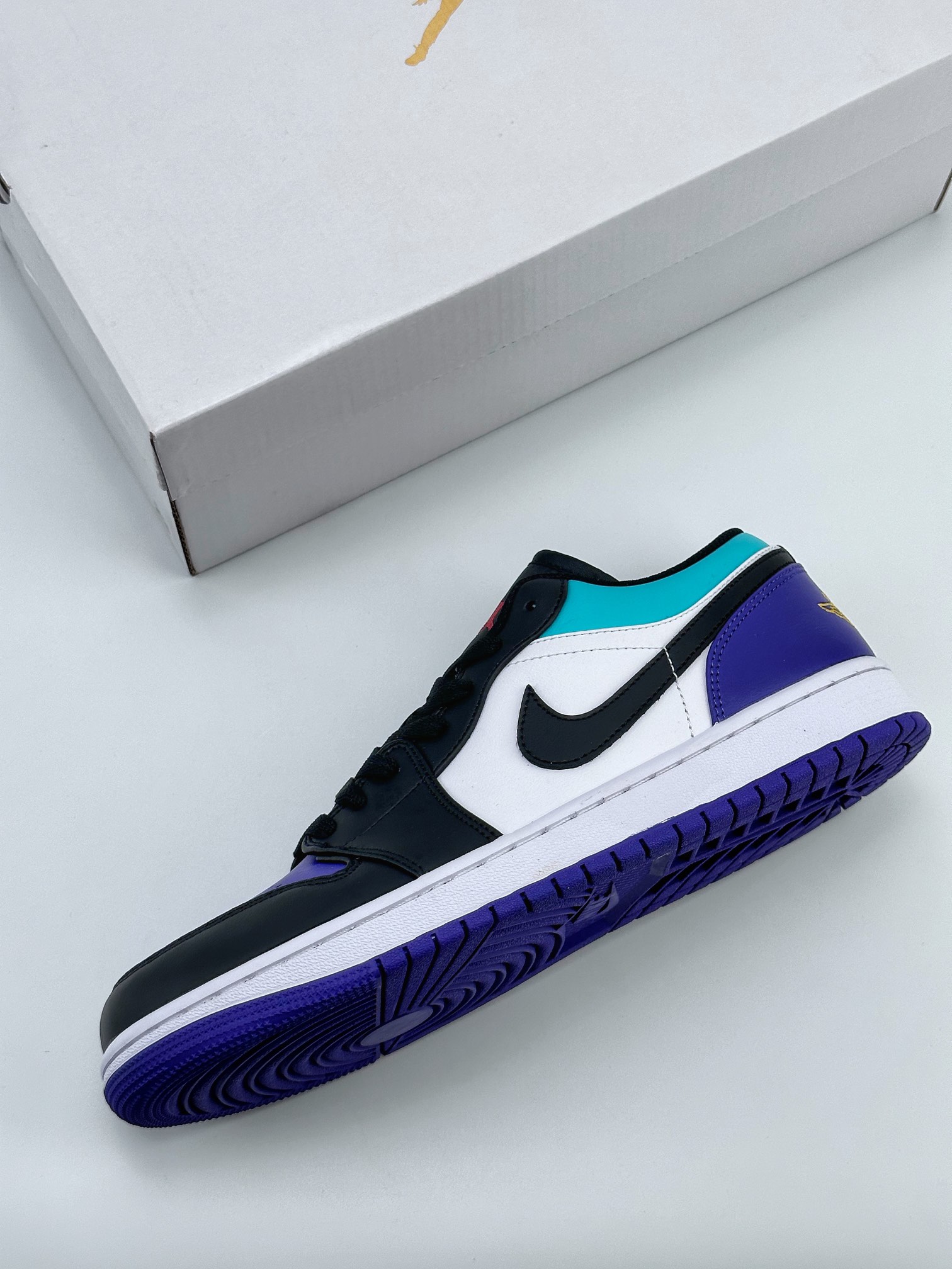 Air Jordan 1 Low White Black Purple 553558-154