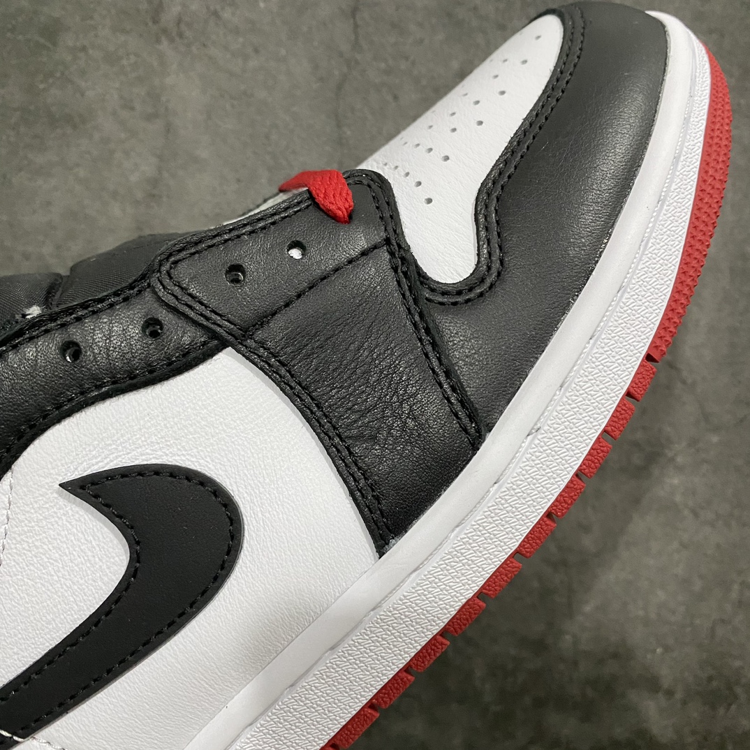 [OG version] Air Jordan 1 Low ”Black Toe” AJ1 Jordan 1 new black toe culture casual sports shoes CZ0790-106