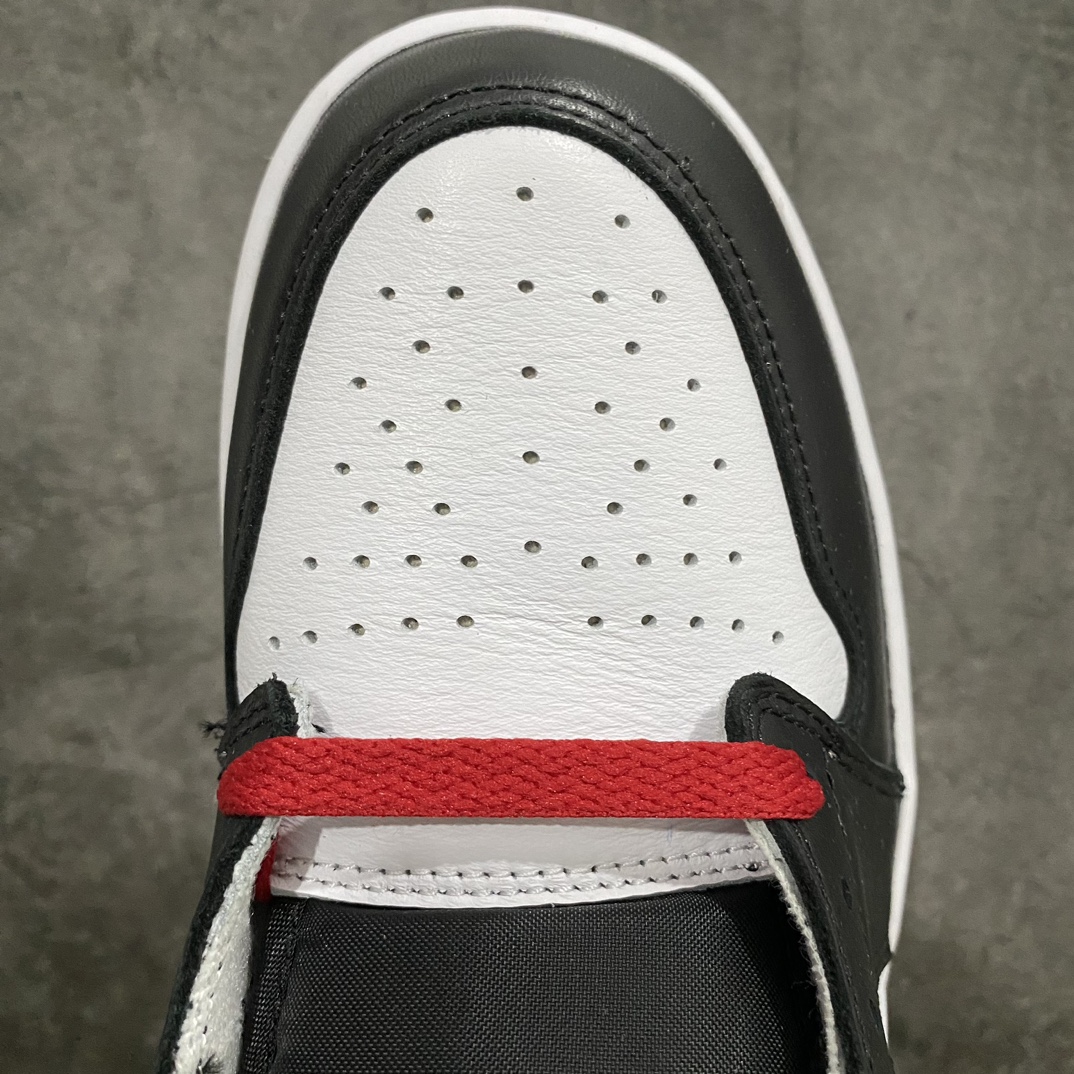 [OG version] Air Jordan 1 Low ”Black Toe” AJ1 Jordan 1 new black toe culture casual sports shoes CZ0790-106