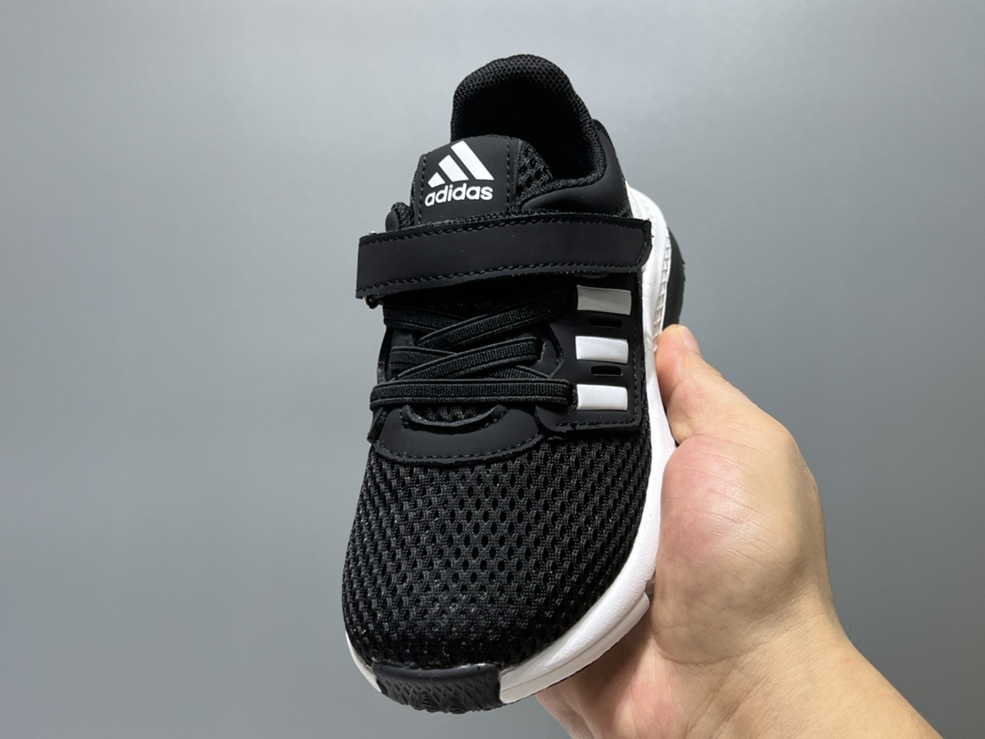 图片[3]-开春福利 A家新款网面魔术贴松紧带儿童运动鞋 尺码：26-37码 经典Adidas款式❤️ 网面拼接，透气又舒适☁️ 耐磨防滑大底，脚感超赞👍🏻-选品中心