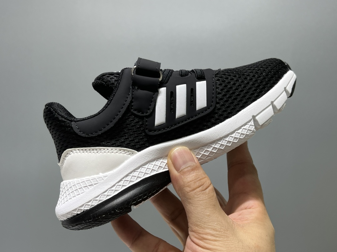 图片[6]-开春福利 A家新款网面魔术贴松紧带儿童运动鞋 尺码：26-37码 经典Adidas款式❤️ 网面拼接，透气又舒适☁️ 耐磨防滑大底，脚感超赞👍🏻-选品中心