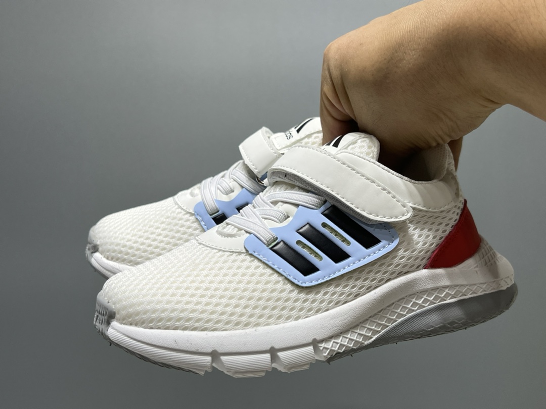 图片[2]-开春福利 A家新款网面魔术贴松紧带儿童运动鞋 尺码：26-37码 经典Adidas款式❤️ 网面拼接，透气又舒适☁️ 耐磨防滑大底，脚感超赞👍🏻-选品中心