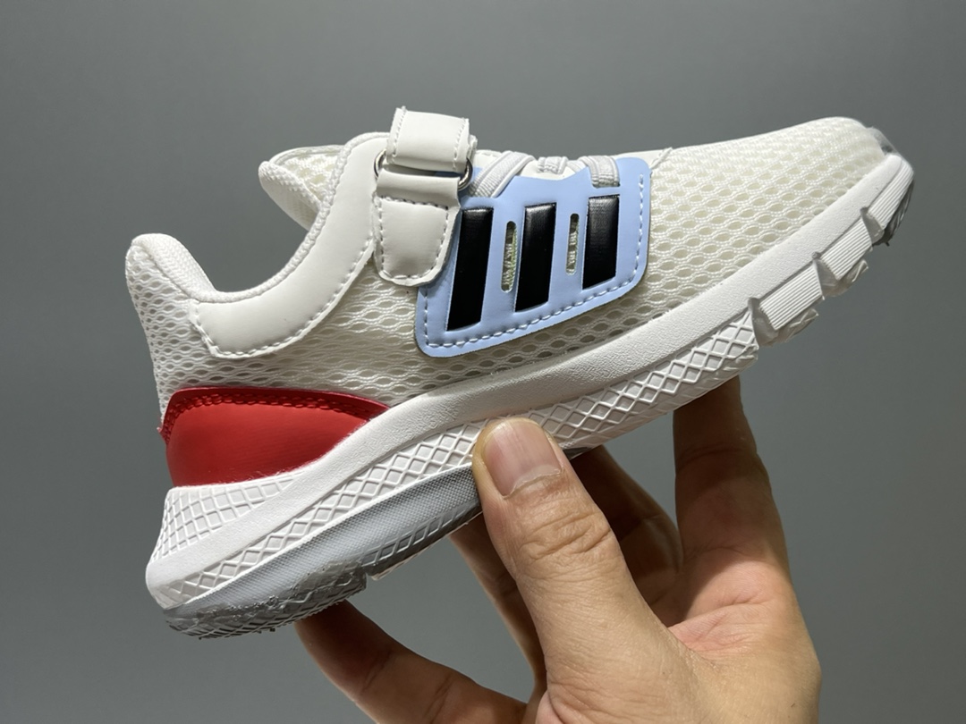 图片[6]-开春福利 A家新款网面魔术贴松紧带儿童运动鞋 尺码：26-37码 经典Adidas款式❤️ 网面拼接，透气又舒适☁️ 耐磨防滑大底，脚感超赞👍🏻-选品中心