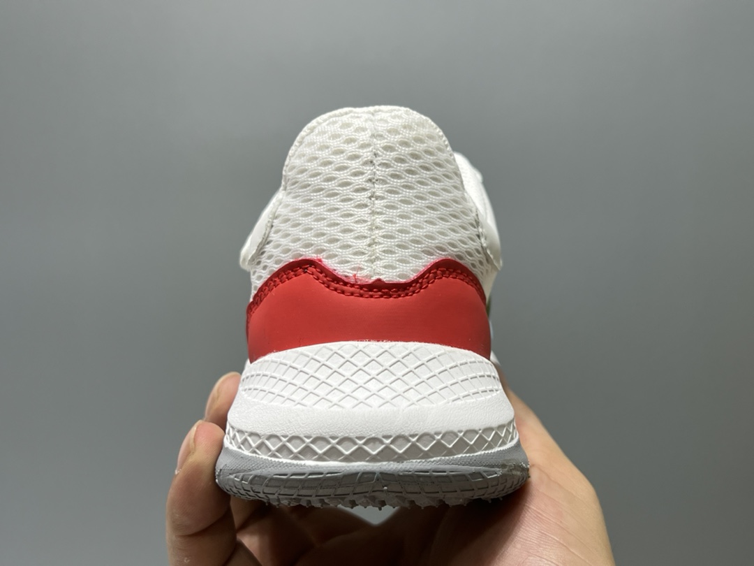 图片[7]-开春福利 A家新款网面魔术贴松紧带儿童运动鞋 尺码：26-37码 经典Adidas款式❤️ 网面拼接，透气又舒适☁️ 耐磨防滑大底，脚感超赞👍🏻-选品中心