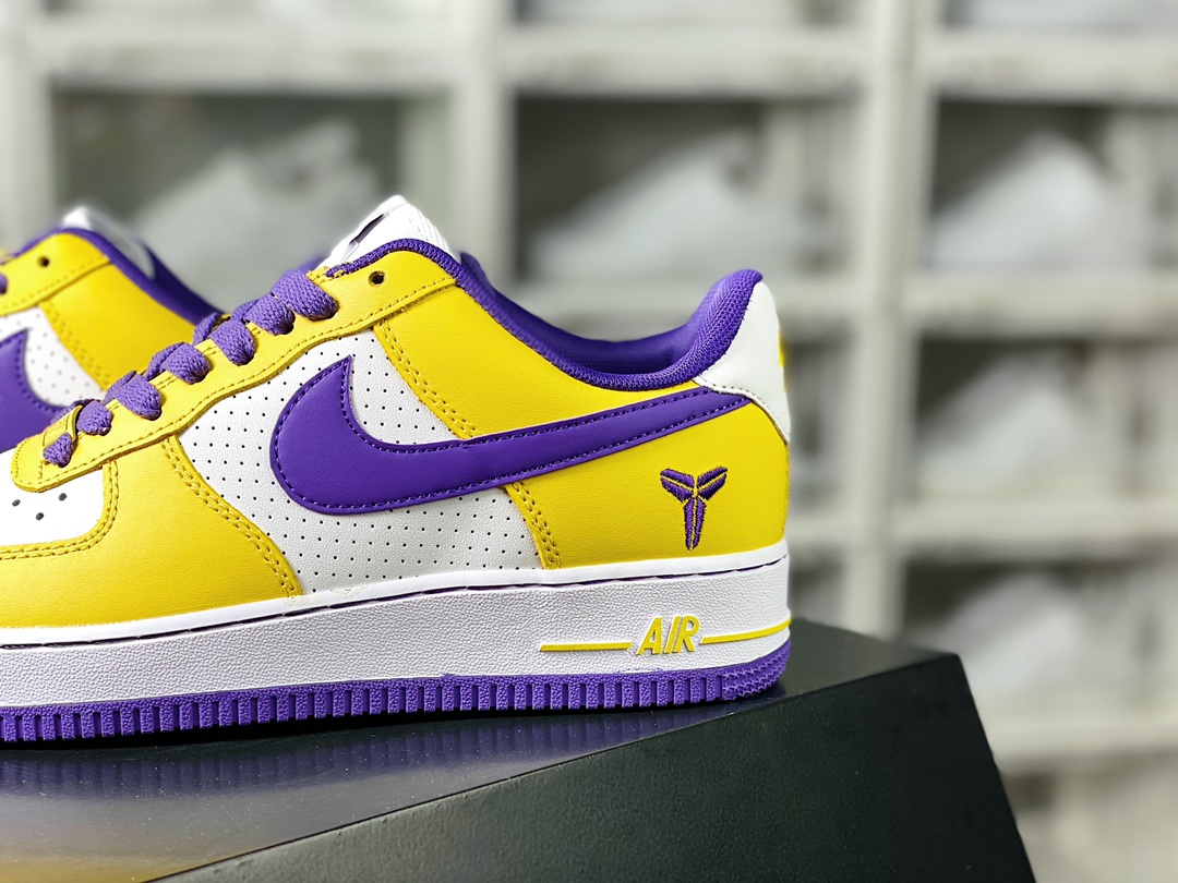 180  Air Force 1'07 Low"Kobe Bryant Edition"空军一号经典低帮百搭休闲运动板鞋“皮革湖人黄紫”FZ1151-100