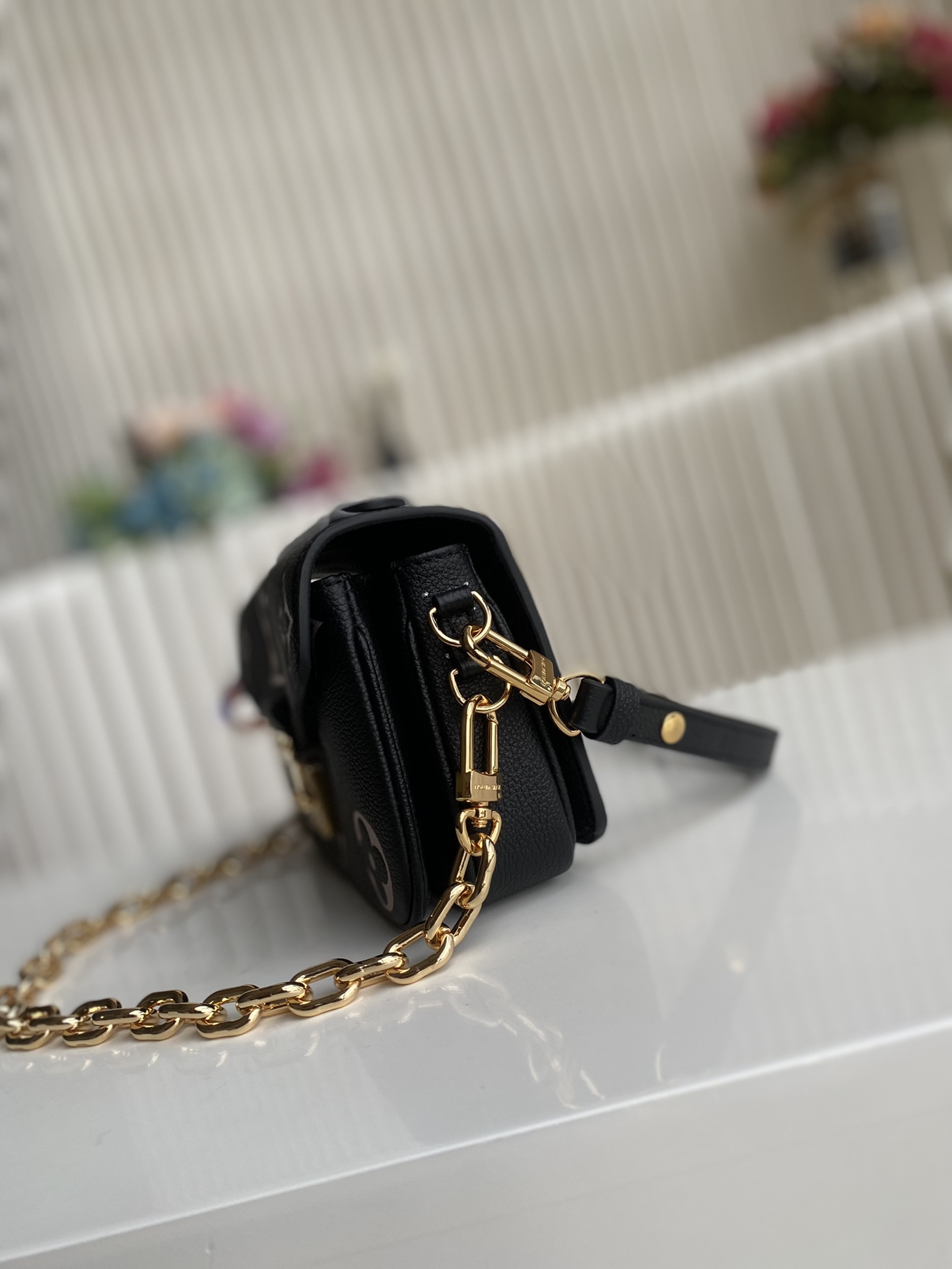 Balenciaga Classic Luxury Handbag Shoulder Crossbody Bag Ref.66821E69 2