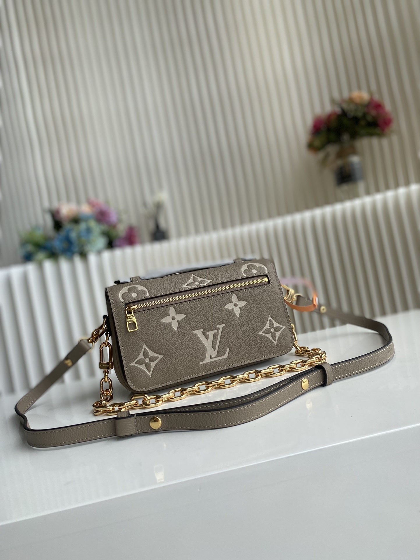 Loewe Classic Luxury Handbag Shoulder Crossbody Bag Ref.1AF32DC4 3