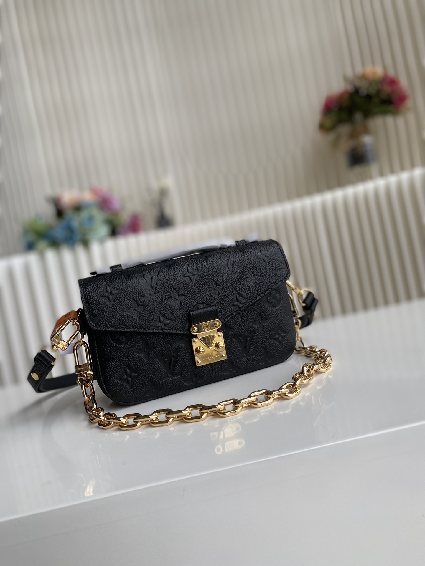 Goyard Classic Luxury Handbag Shoulder Crossbody Bag Ref.90C682F7