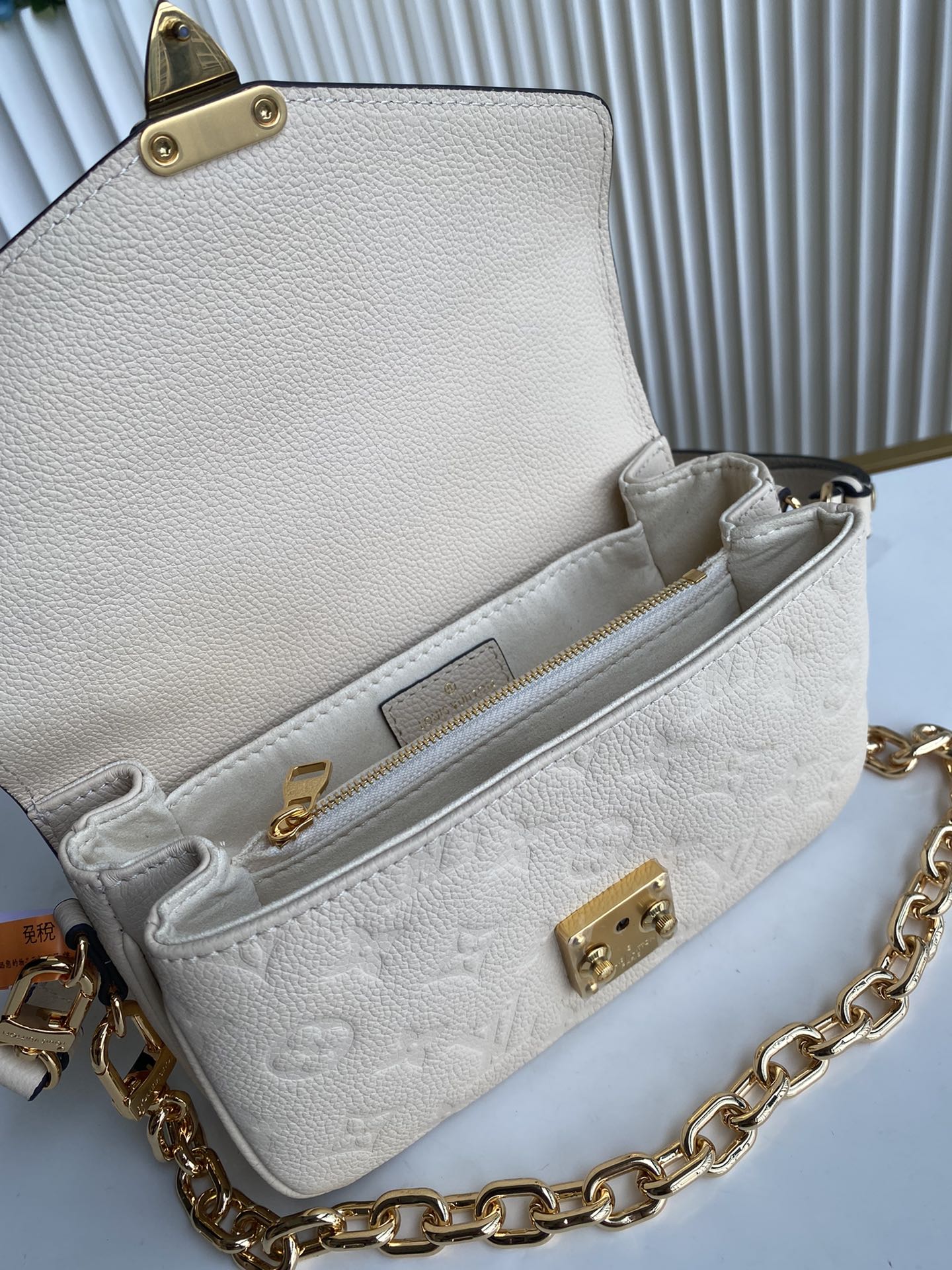 Fendi Classic Luxury Handbag Shoulder Crossbody Bag Ref 8