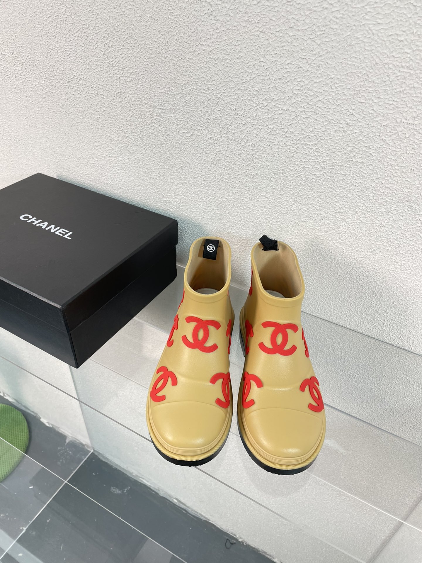 Buy Top High quality Replica
 Chanel Copy
 Boots Apricot Color Red